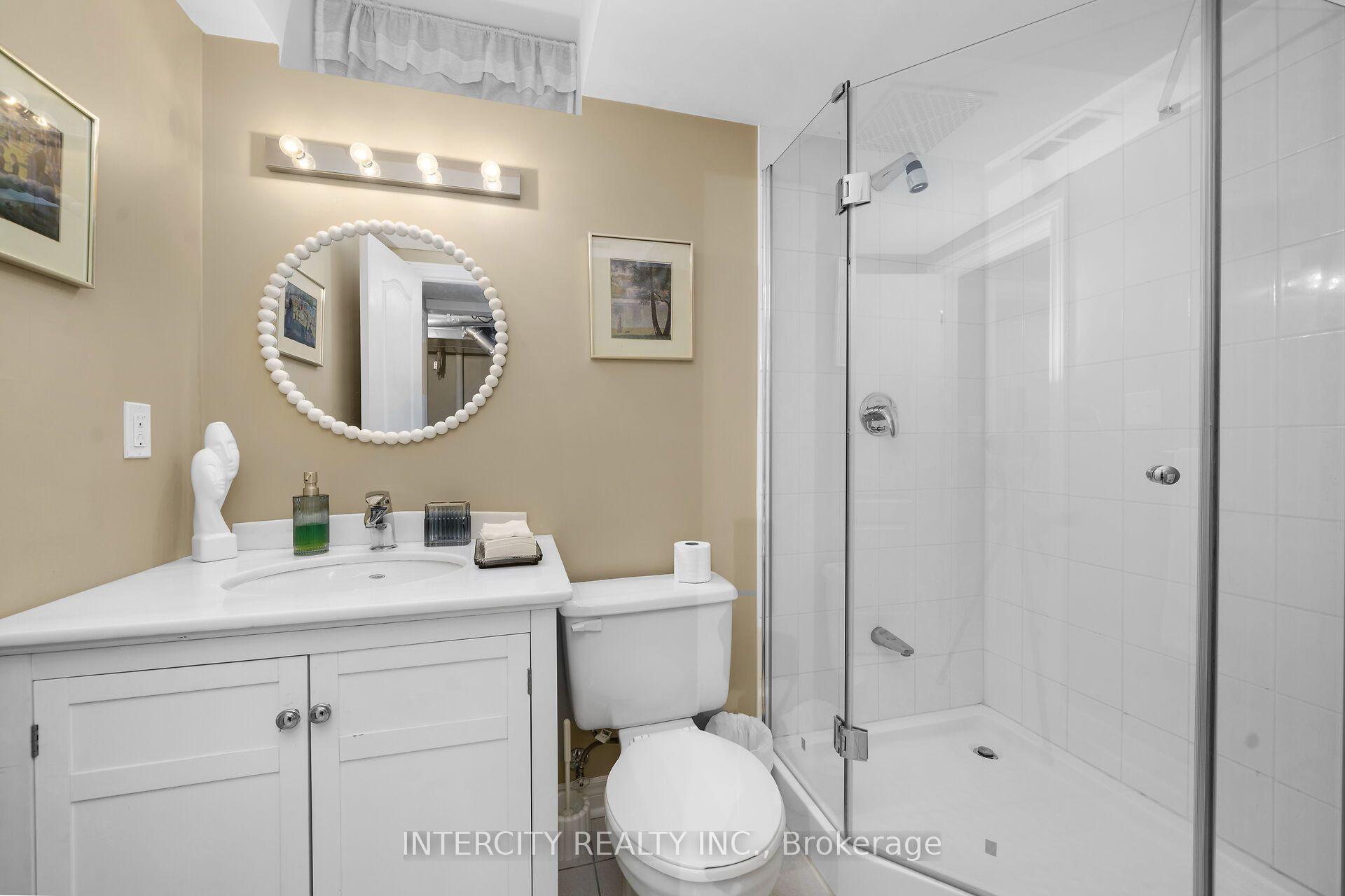 Photo 35 of 35 Avro Road, Vaughan, Maple — HOMEH