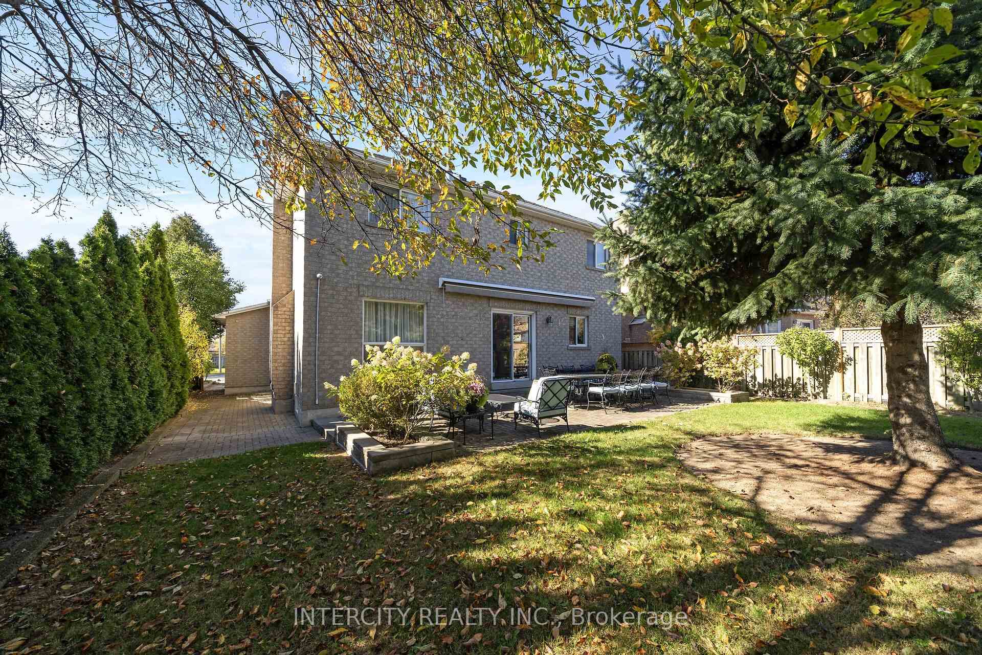 Photo 43 of 35 Avro Road, Vaughan, Maple — HOMEH
