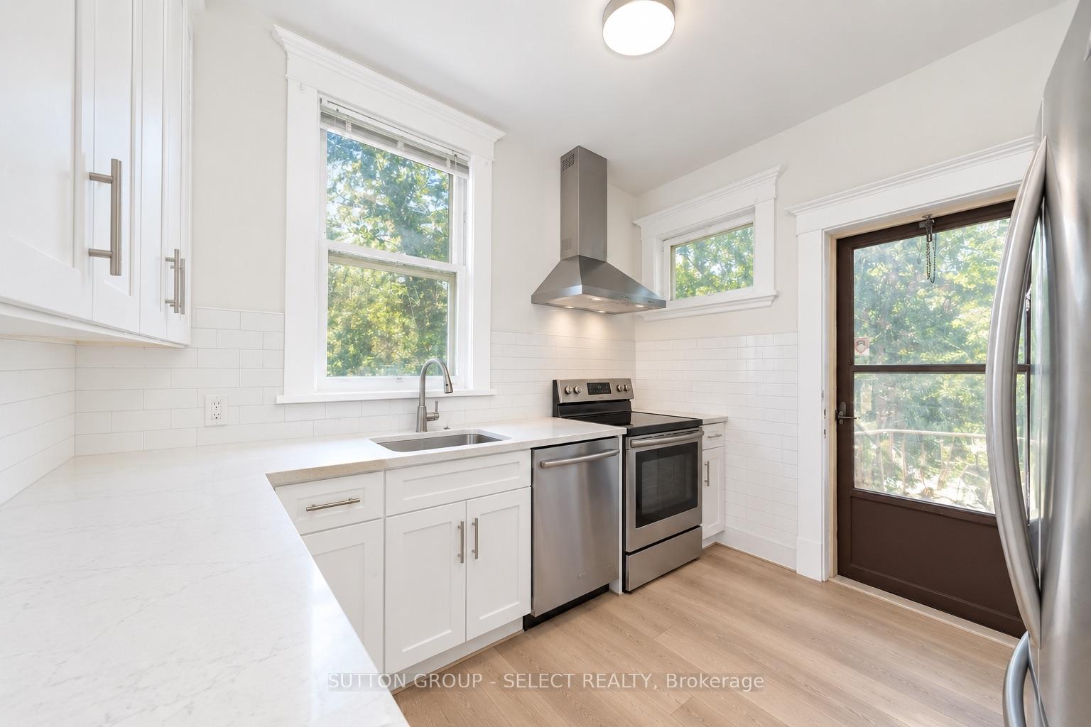 Photo 19 of 239 Ridout Street S, London, South G — HOMEH