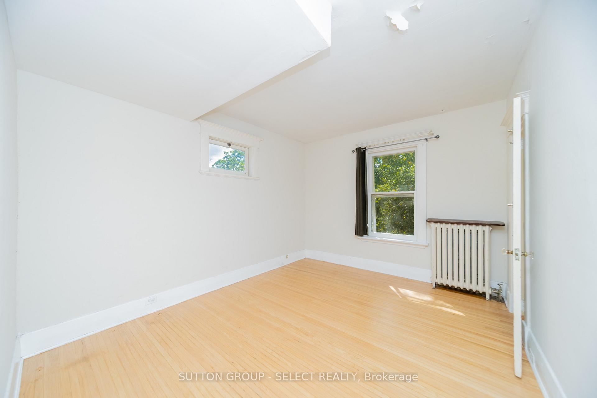 Photo 22 of 239 Ridout Street S, London, South G — HOMEH