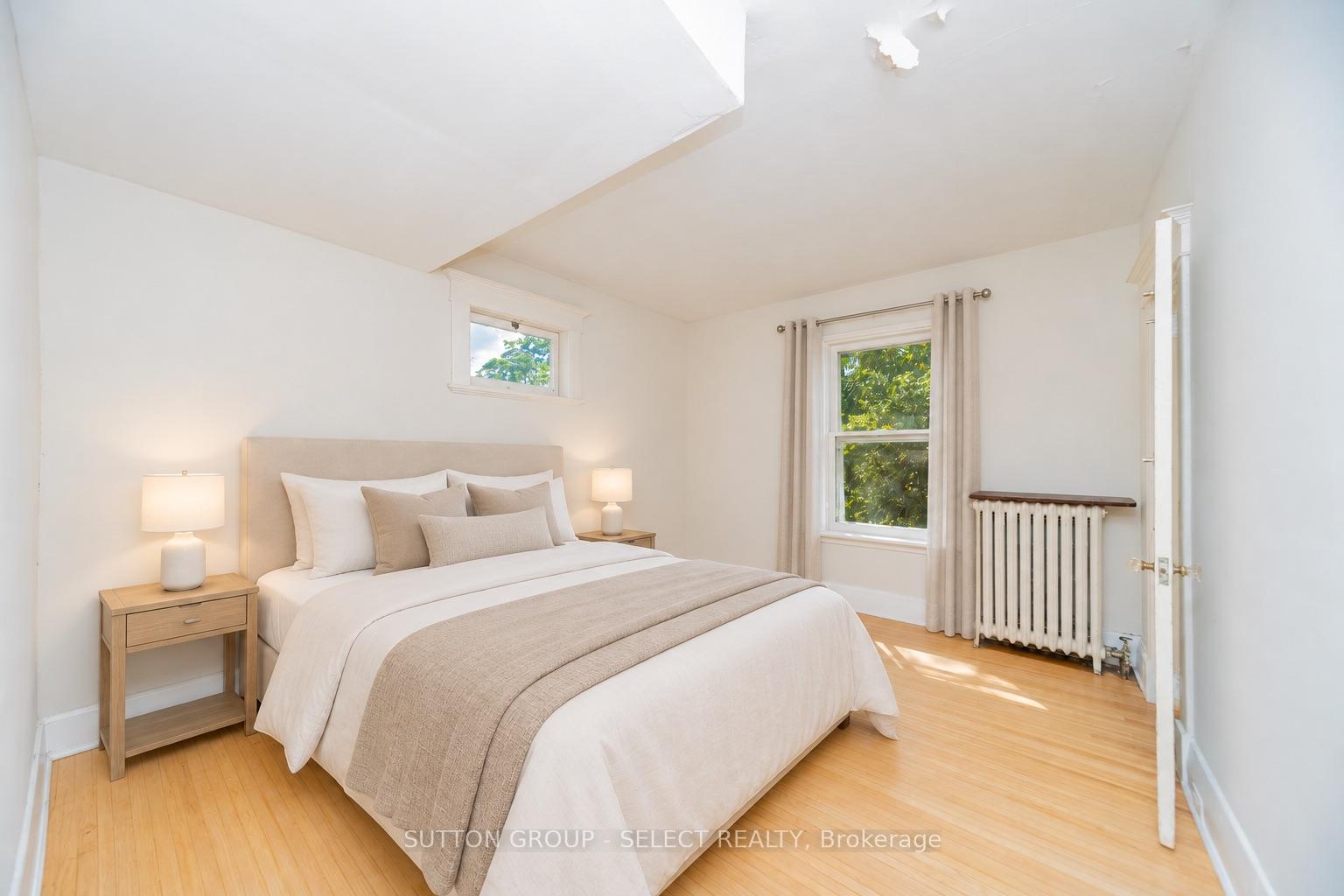 Photo 23 of 239 Ridout Street S, London, South G — HOMEH