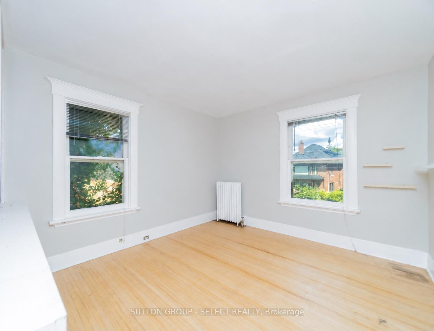 Photo 24 of 239 Ridout Street S, London, South G — HOMEH