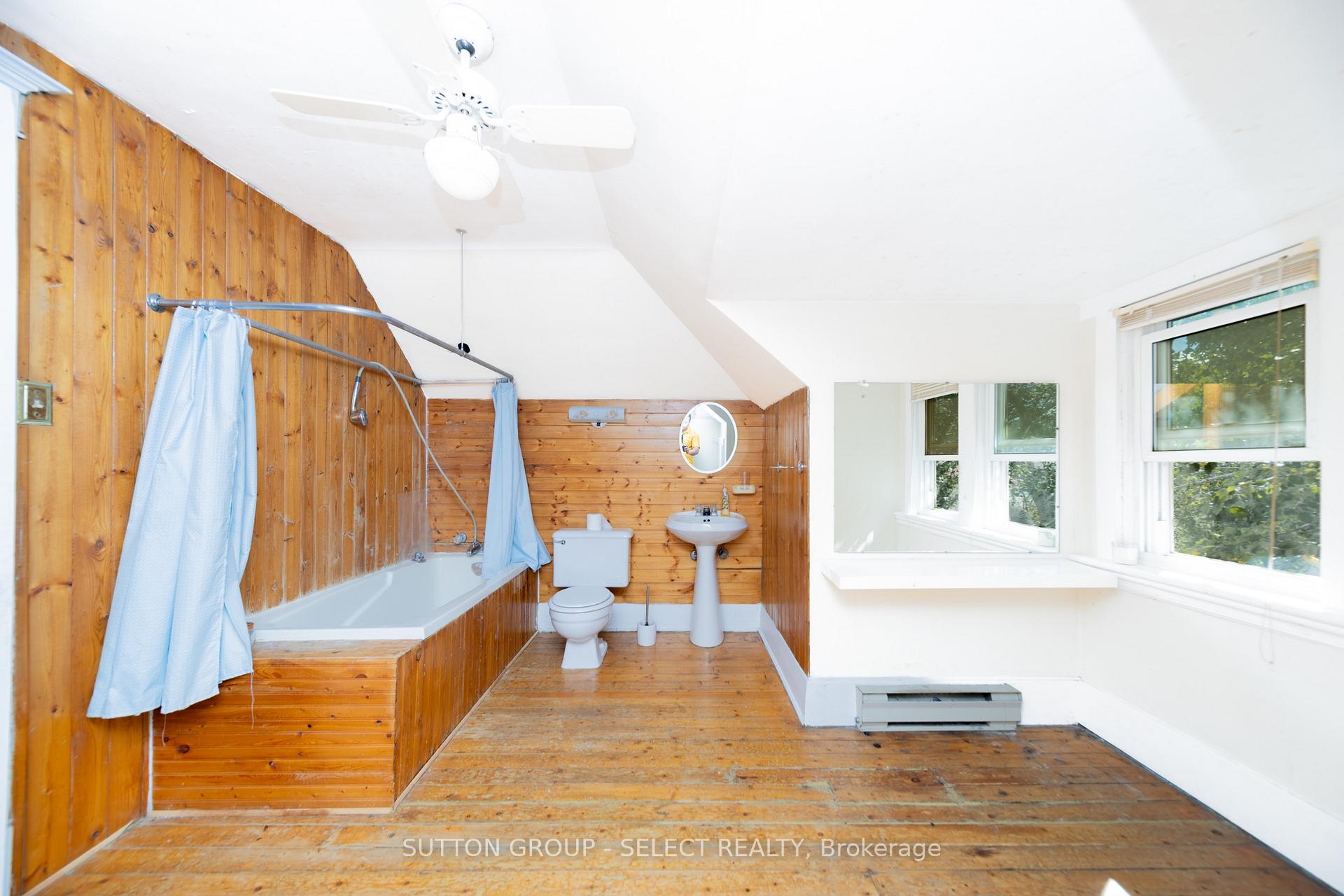 Photo 36 of 239 Ridout Street S, London, South G — HOMEH