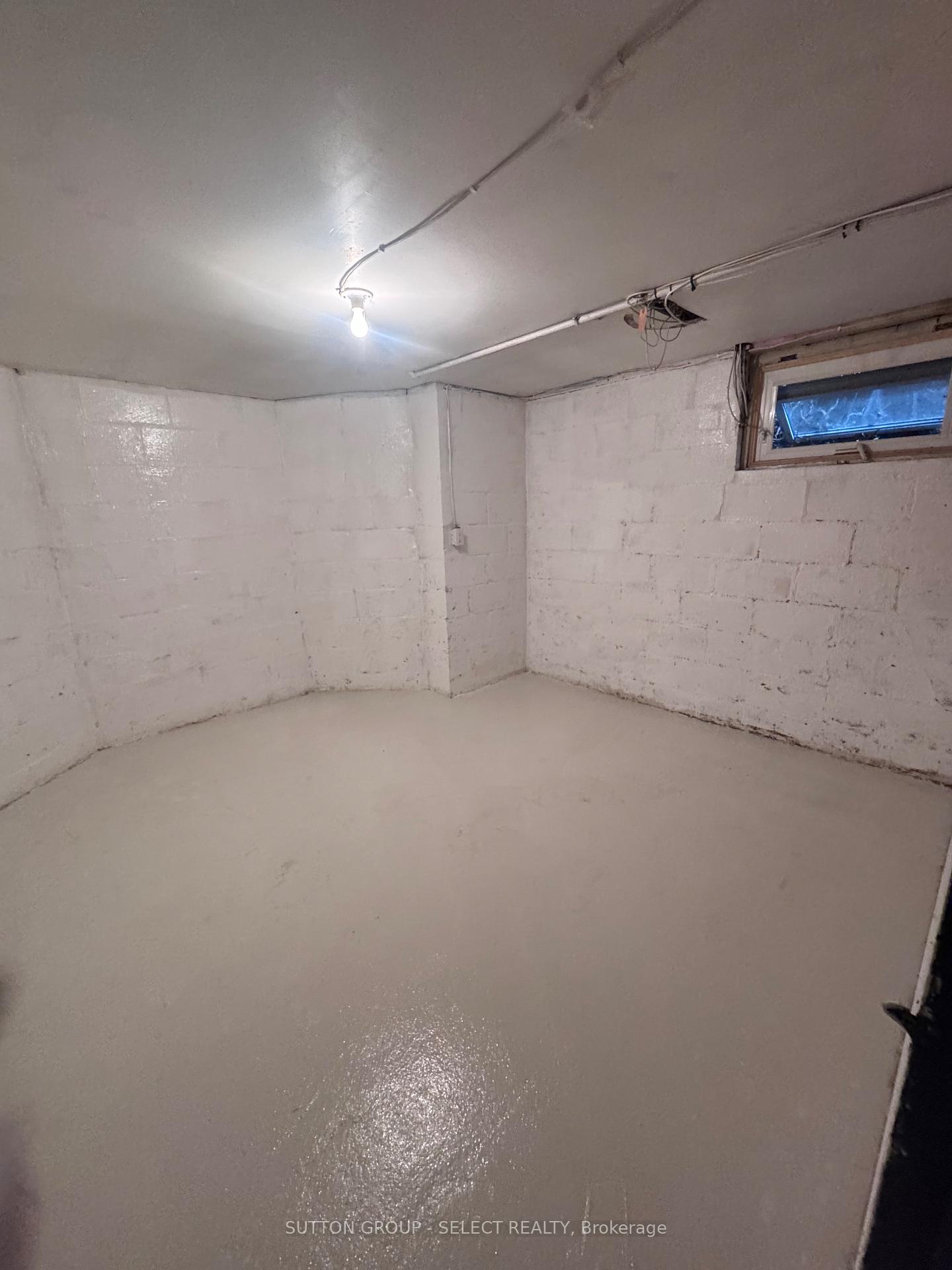 Photo 42 of 239 Ridout Street S, London, South G — HOMEH