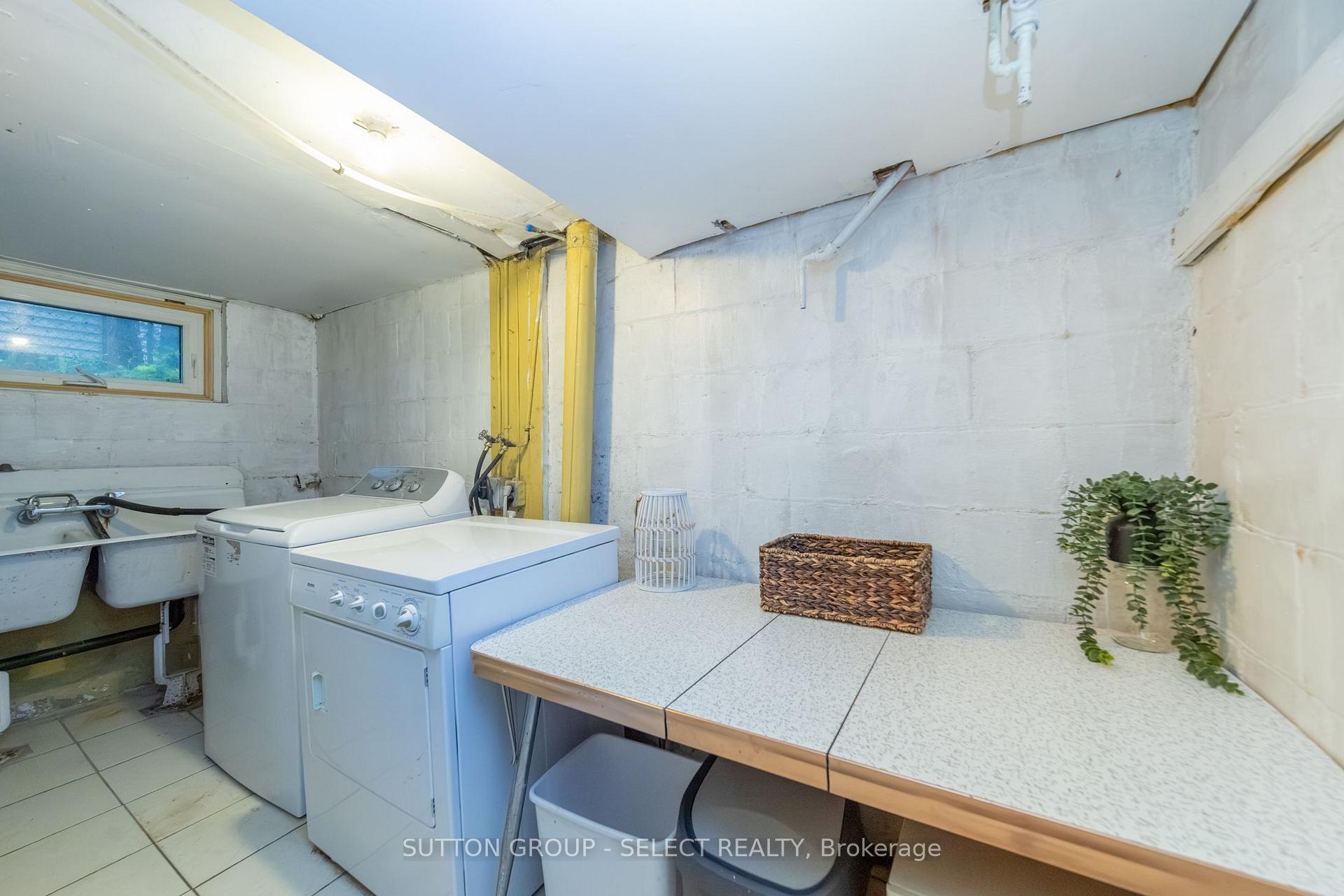 Photo 44 of 239 Ridout Street S, London, South G — HOMEH