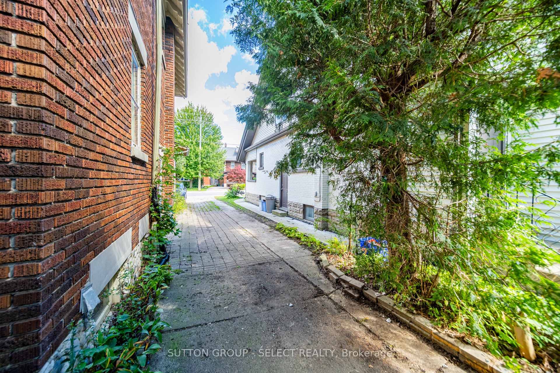 Photo 47 of 239 Ridout Street S, London, South G — HOMEH