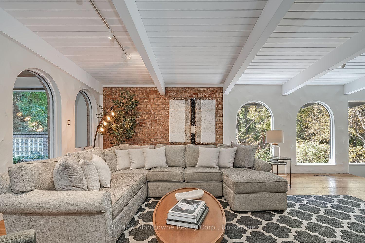 Photo 13 of 308 Cardinal Avenue, Burlington, LaSalle — HOMEH