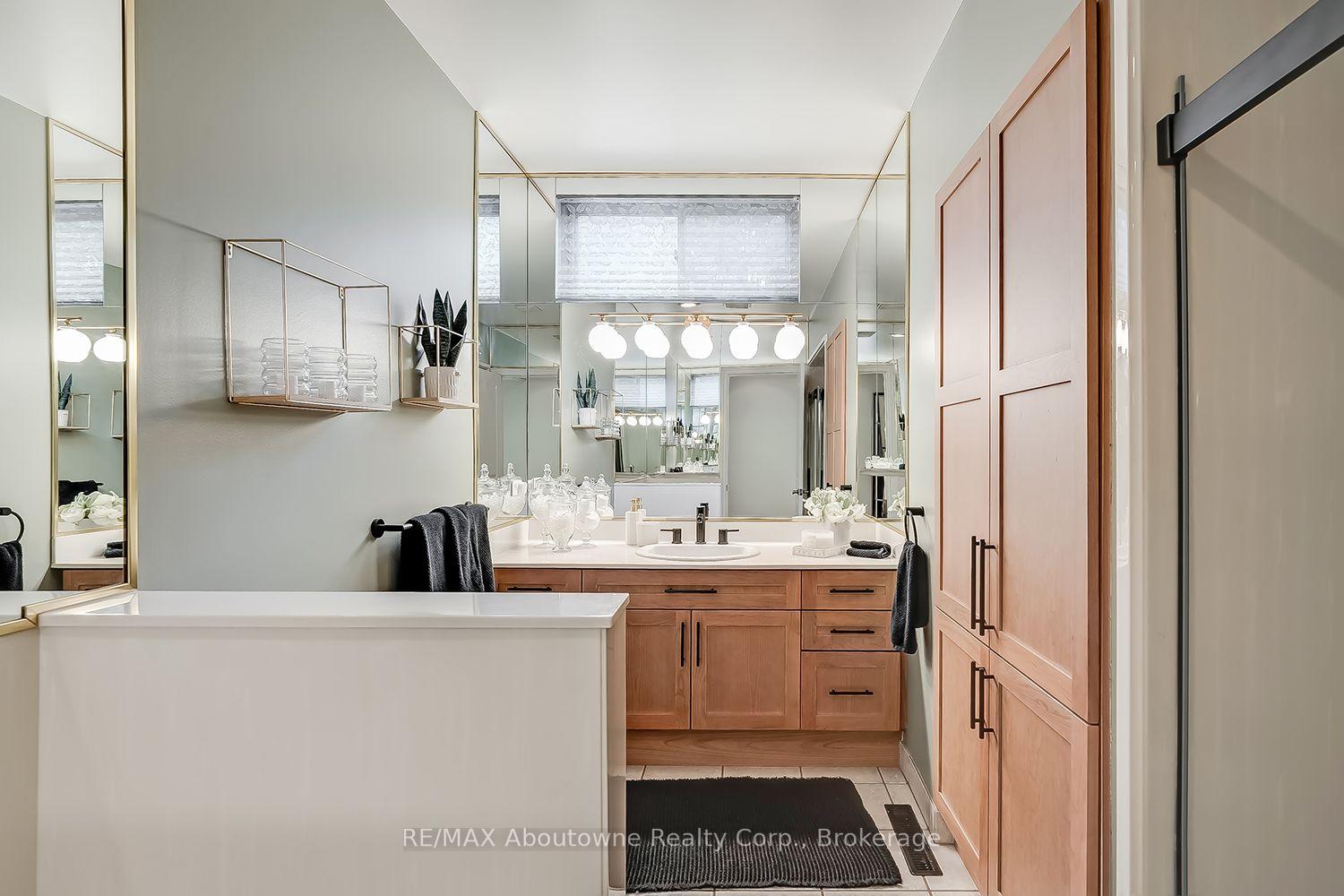 Photo 28 of 308 Cardinal Avenue, Burlington, LaSalle — HOMEH