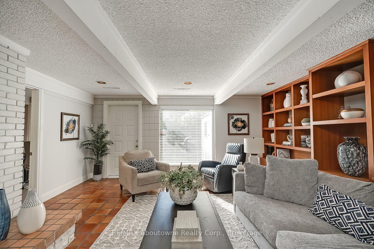 Photo 29 of 308 Cardinal Avenue, Burlington, LaSalle — HOMEH