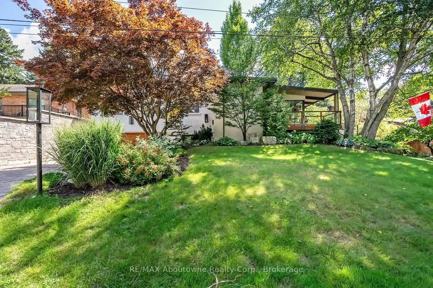 Photo 41 of 308 Cardinal Avenue, Burlington, LaSalle — HOMEH