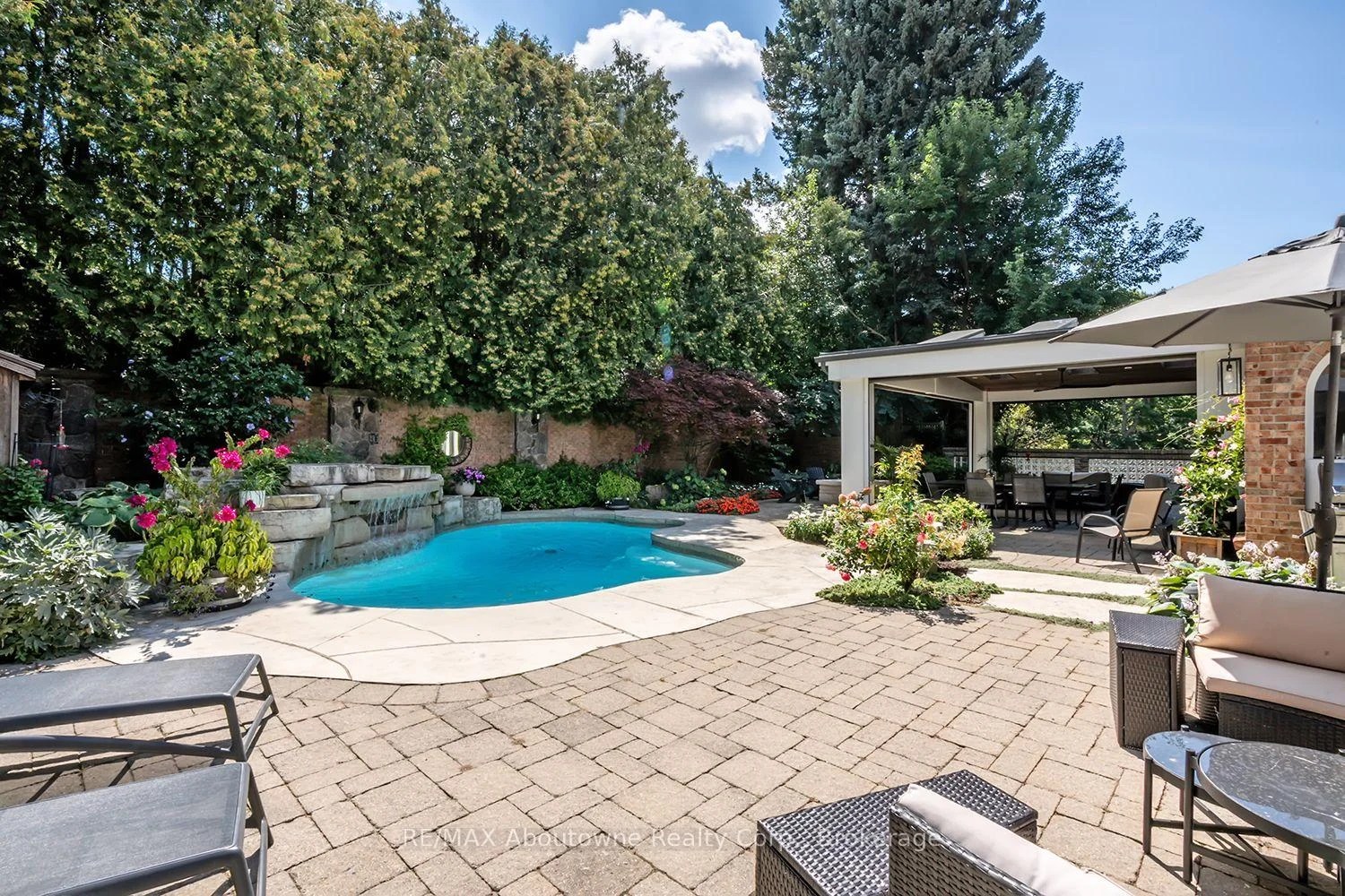 Photo 46 of 308 Cardinal Avenue, Burlington, LaSalle — HOMEH