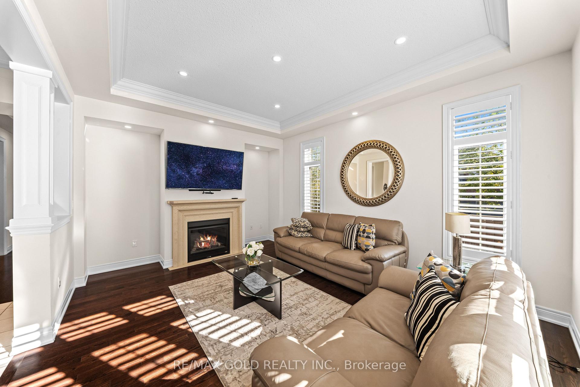 Photo 16 of 80 Danby Street, Vaughan, Kleinburg — HOMEH