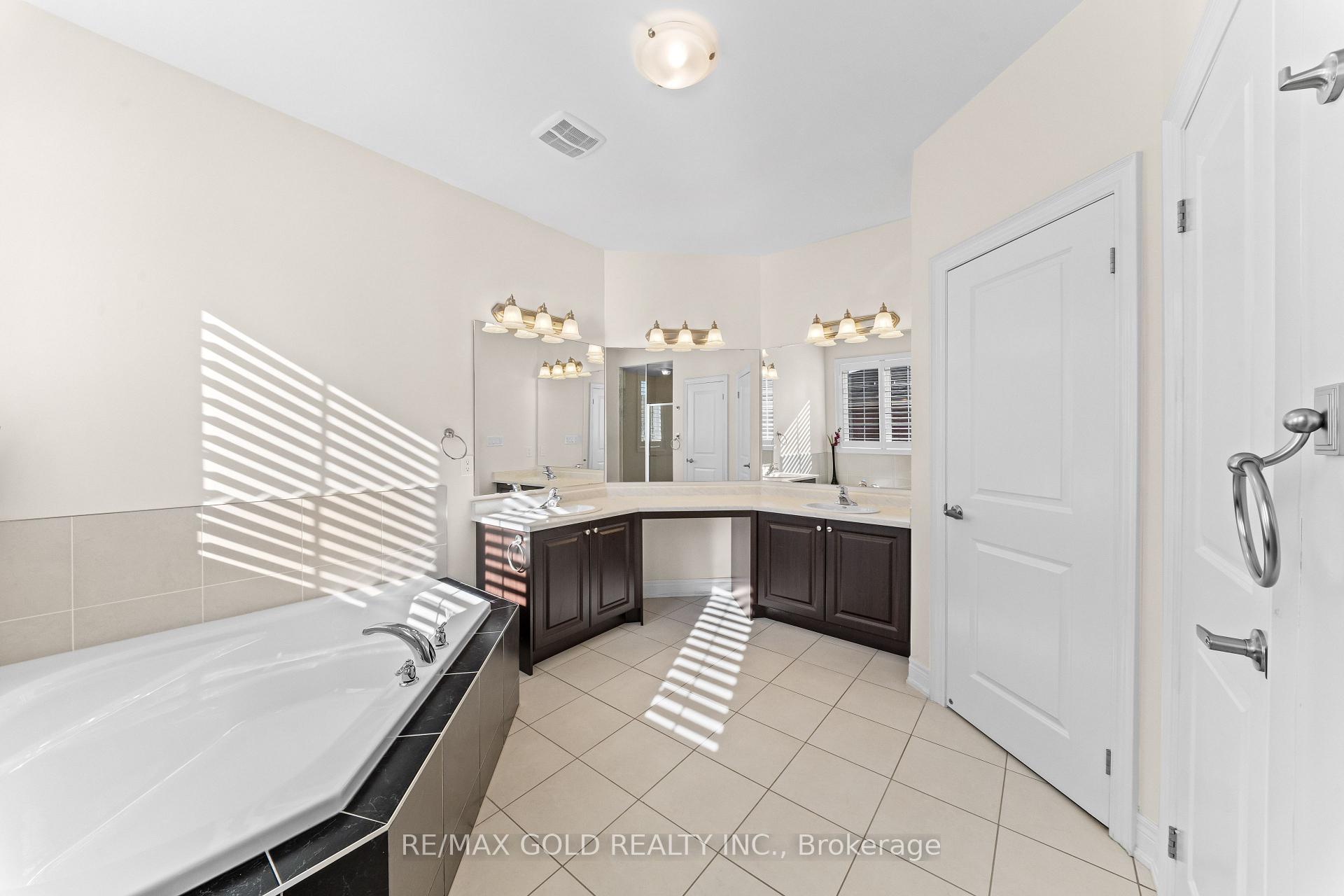 Photo 21 of 80 Danby Street, Vaughan, Kleinburg — HOMEH