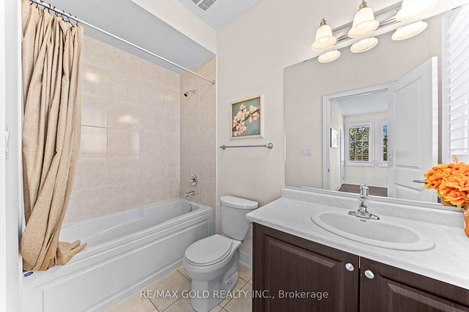 Photo 23 of 80 Danby Street, Vaughan, Kleinburg — HOMEH