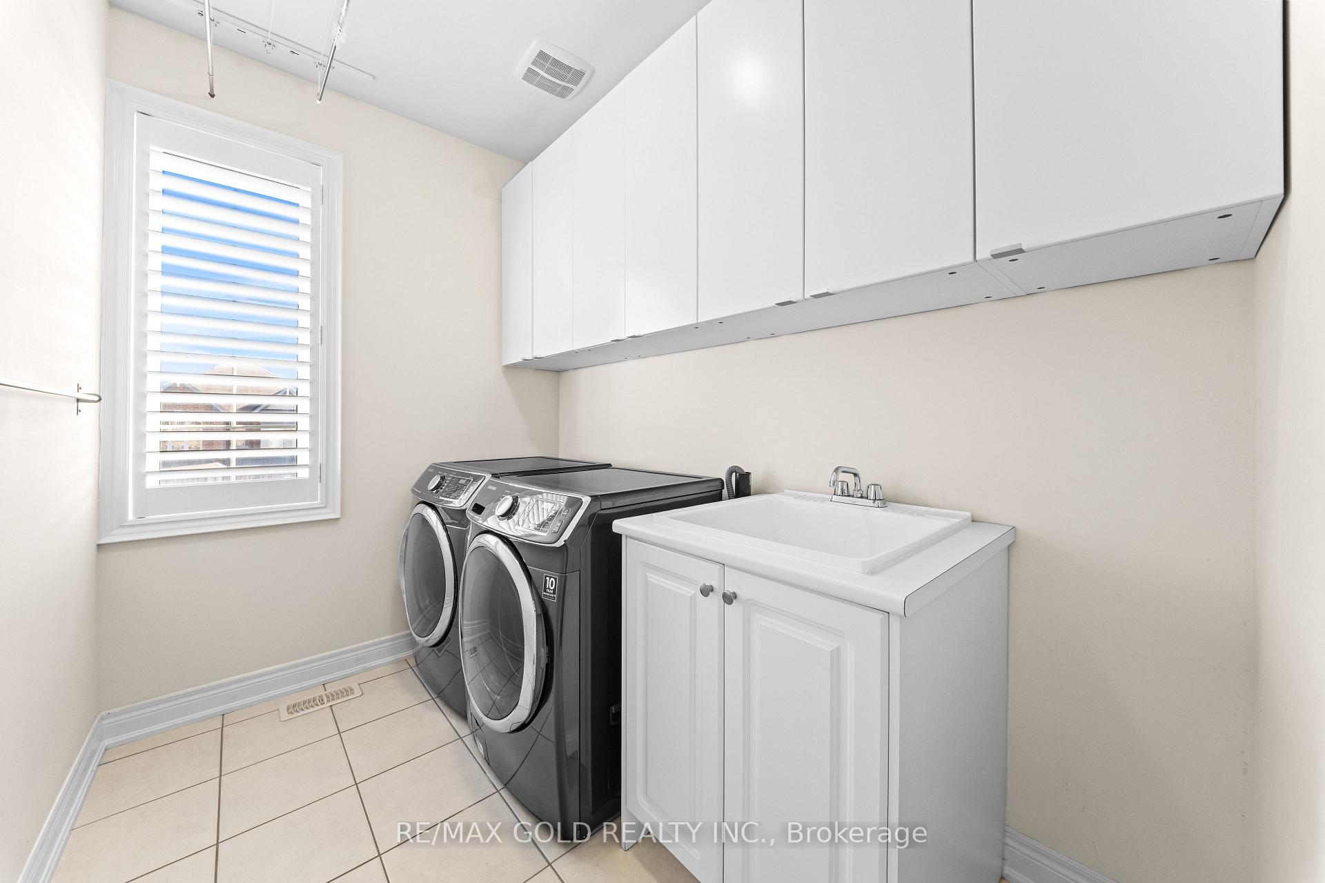 Photo 28 of 80 Danby Street, Vaughan, Kleinburg — HOMEH