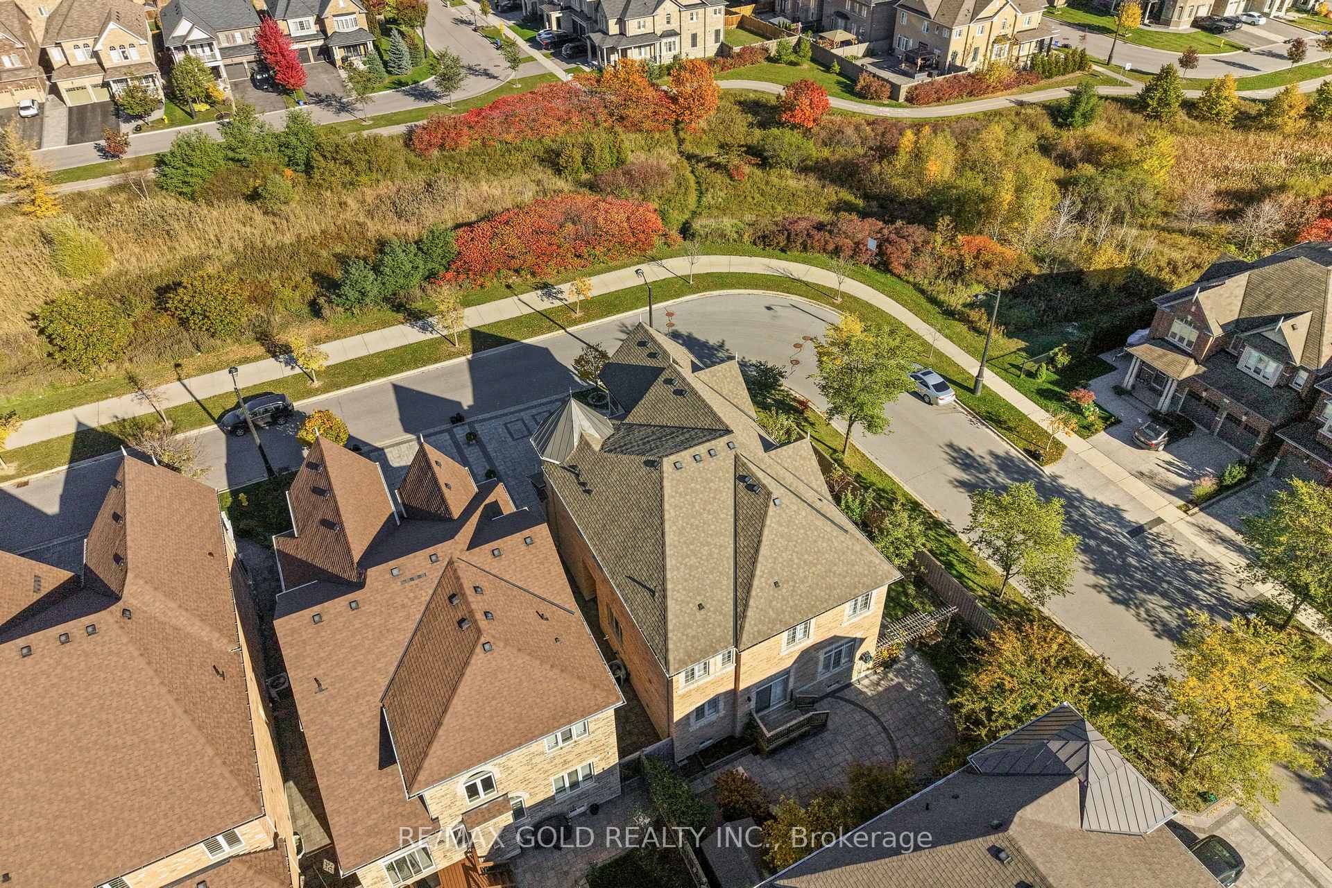 Photo 32 of 80 Danby Street, Vaughan, Kleinburg — HOMEH