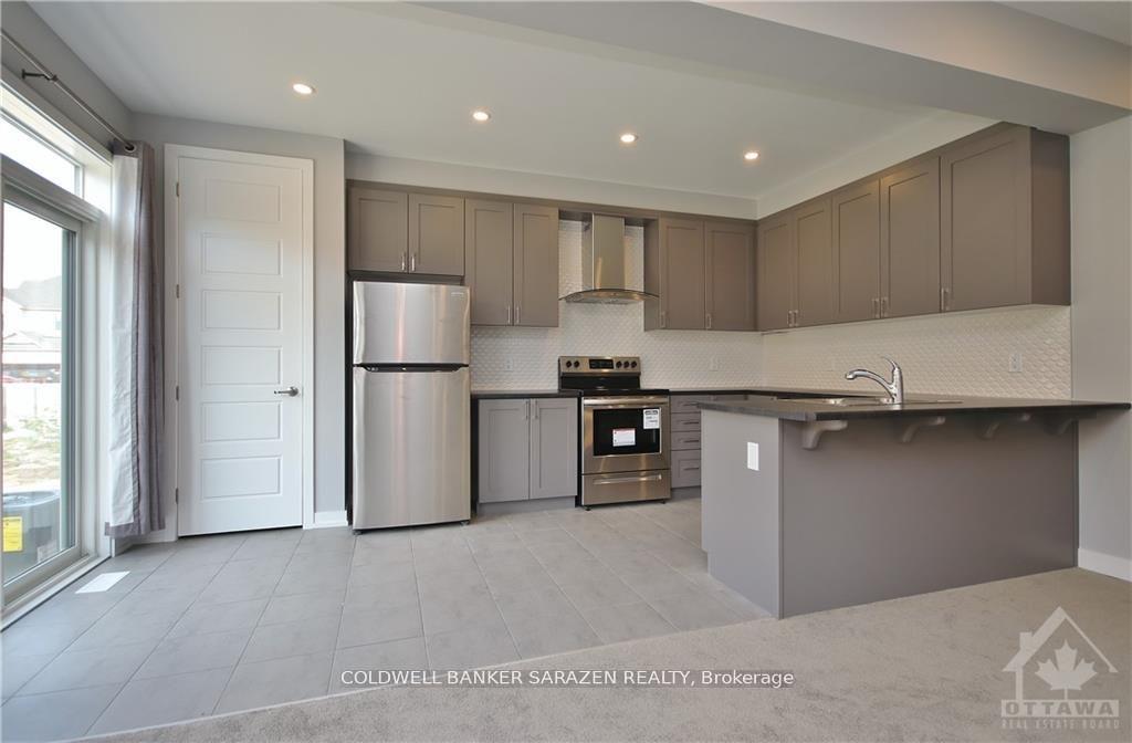 Photo 7 of 204 Atima Circle, Ottawa, Barrhaven - Half Moon Bay — HOMEH