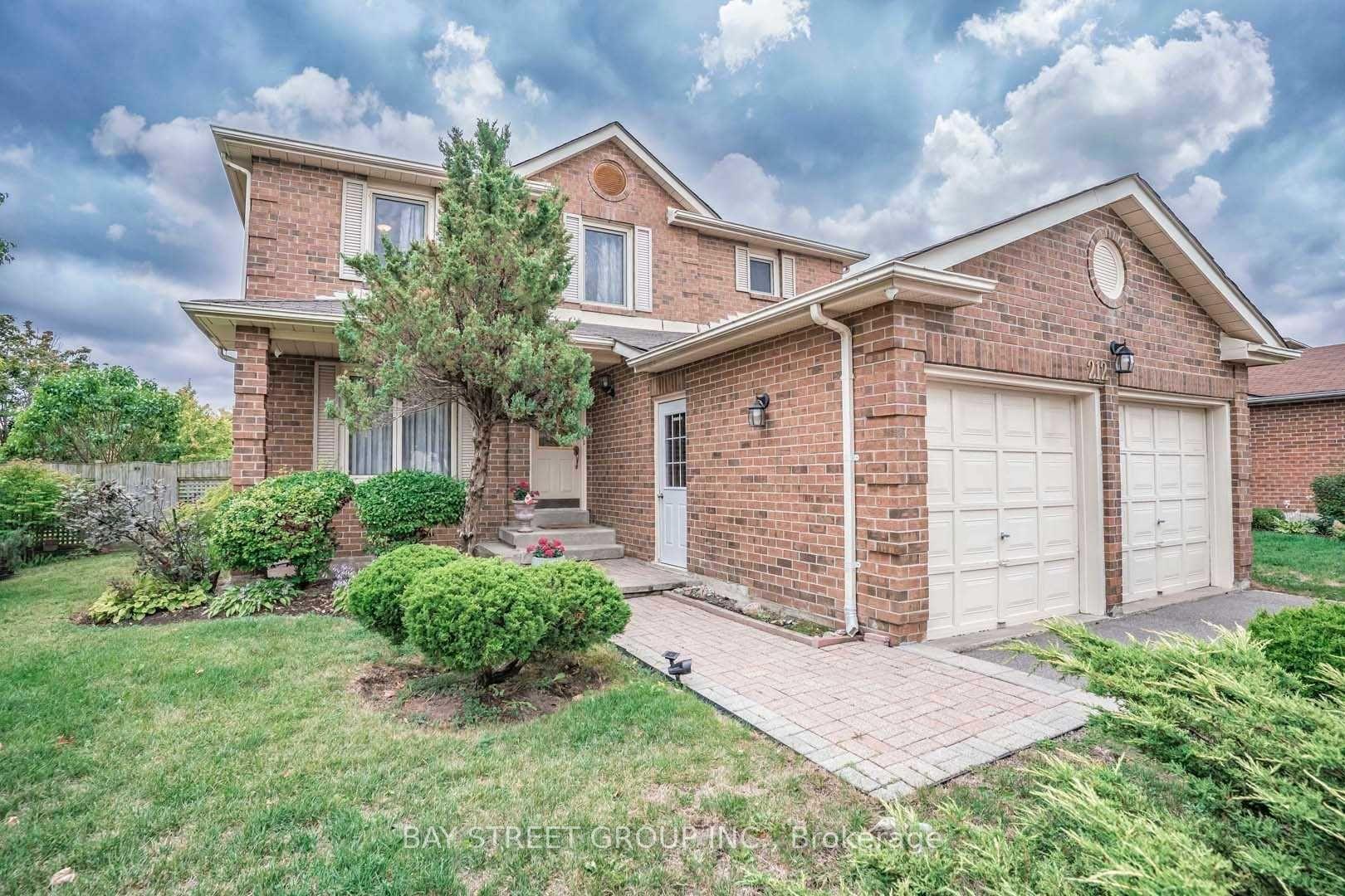Photo 1 of 212 Hollingham Road, Markham, Unionville — HOMEH