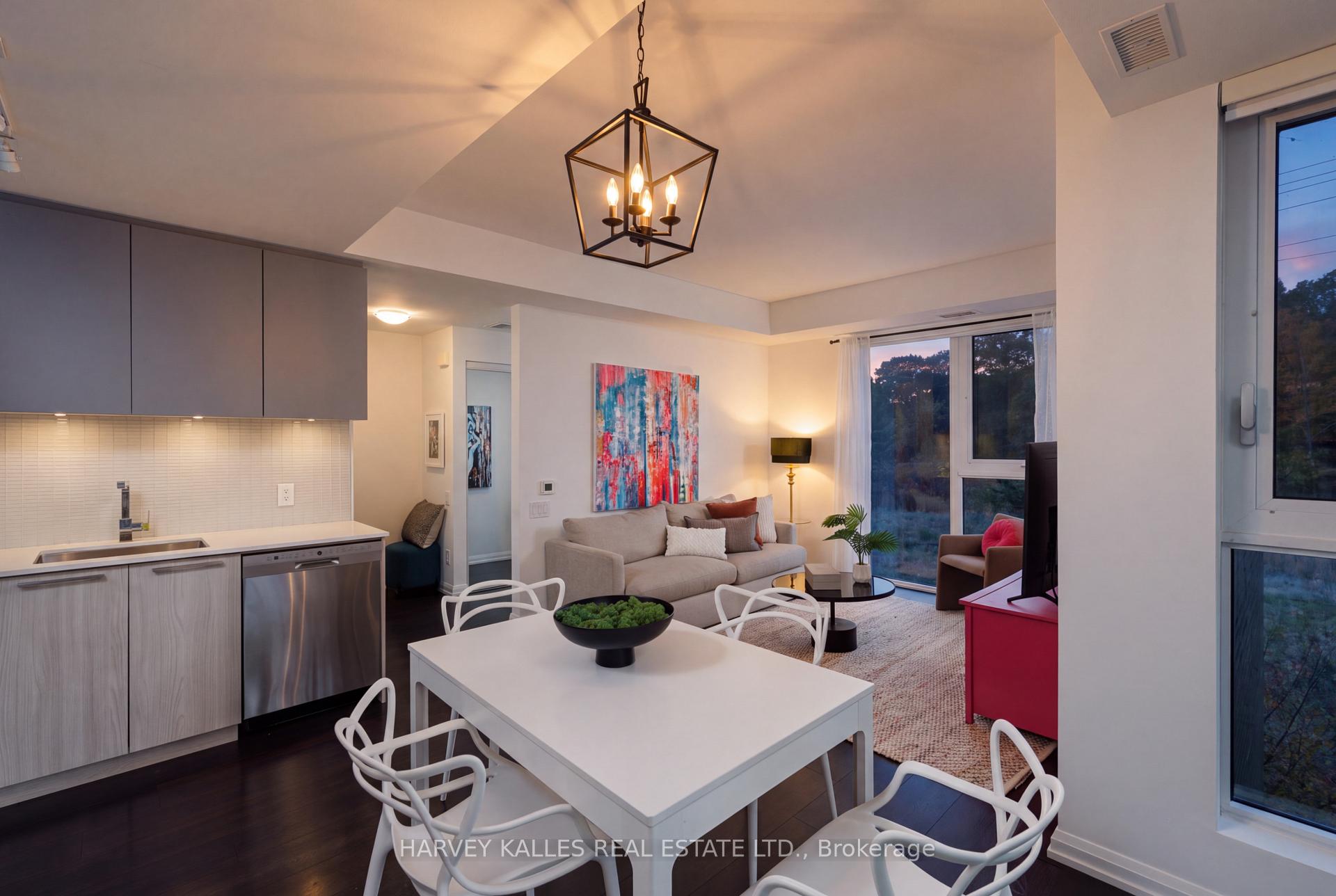 Photo 15 of Unit Th49, 10 Brin Drive, Etobicoke, Edenbridge-Humber Valley — HOMEH