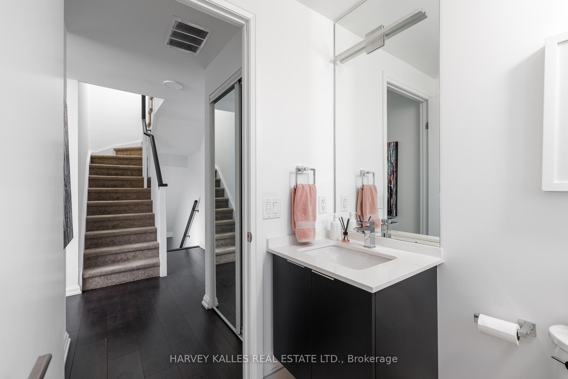Photo 19 of Unit Th49, 10 Brin Drive, Etobicoke, Edenbridge-Humber Valley — HOMEH