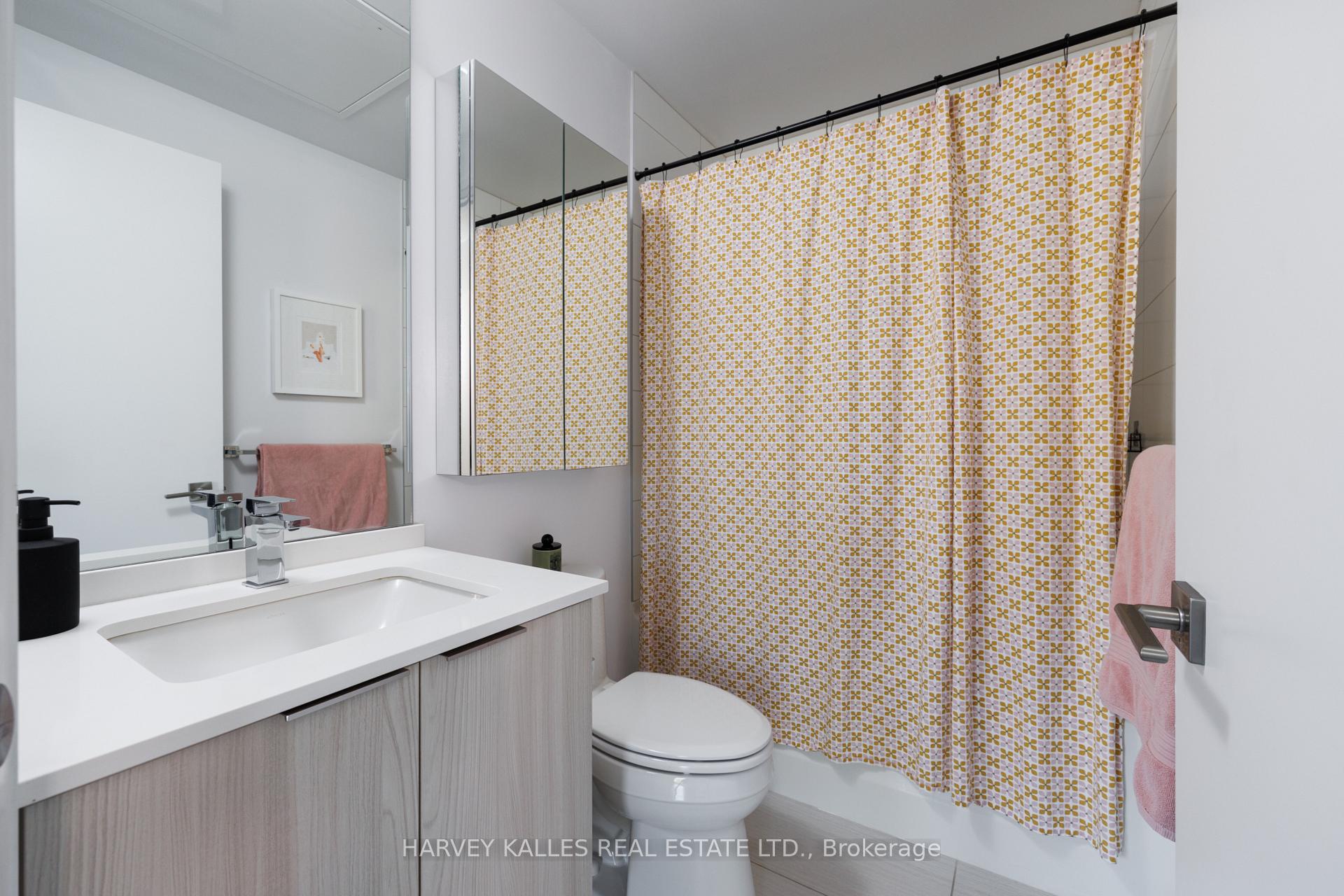 Photo 24 of Unit Th49, 10 Brin Drive, Etobicoke, Edenbridge-Humber Valley — HOMEH