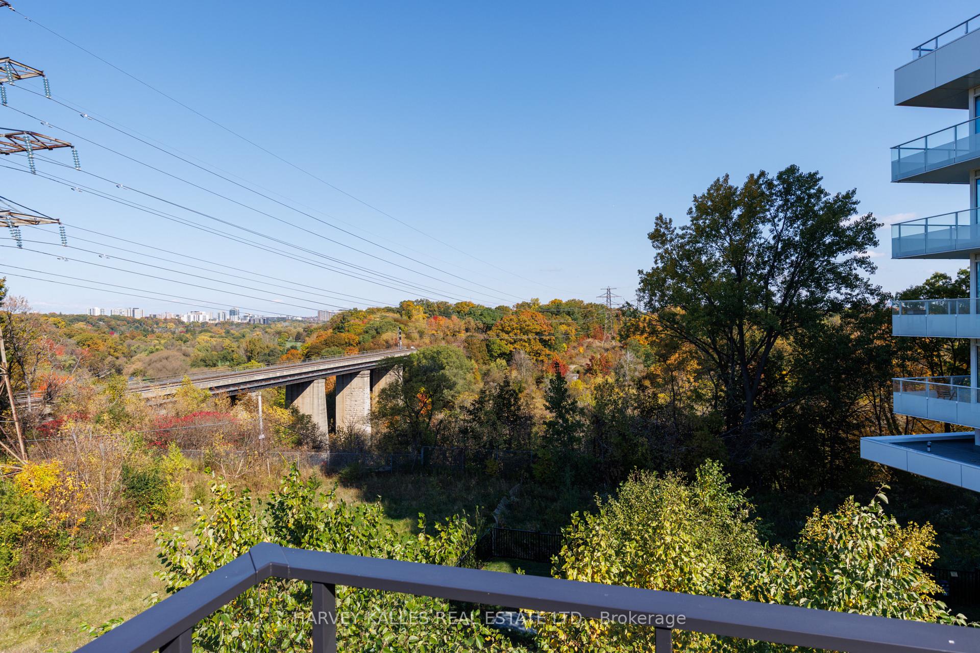 Photo 32 of Unit Th49, 10 Brin Drive, Etobicoke, Edenbridge-Humber Valley — HOMEH