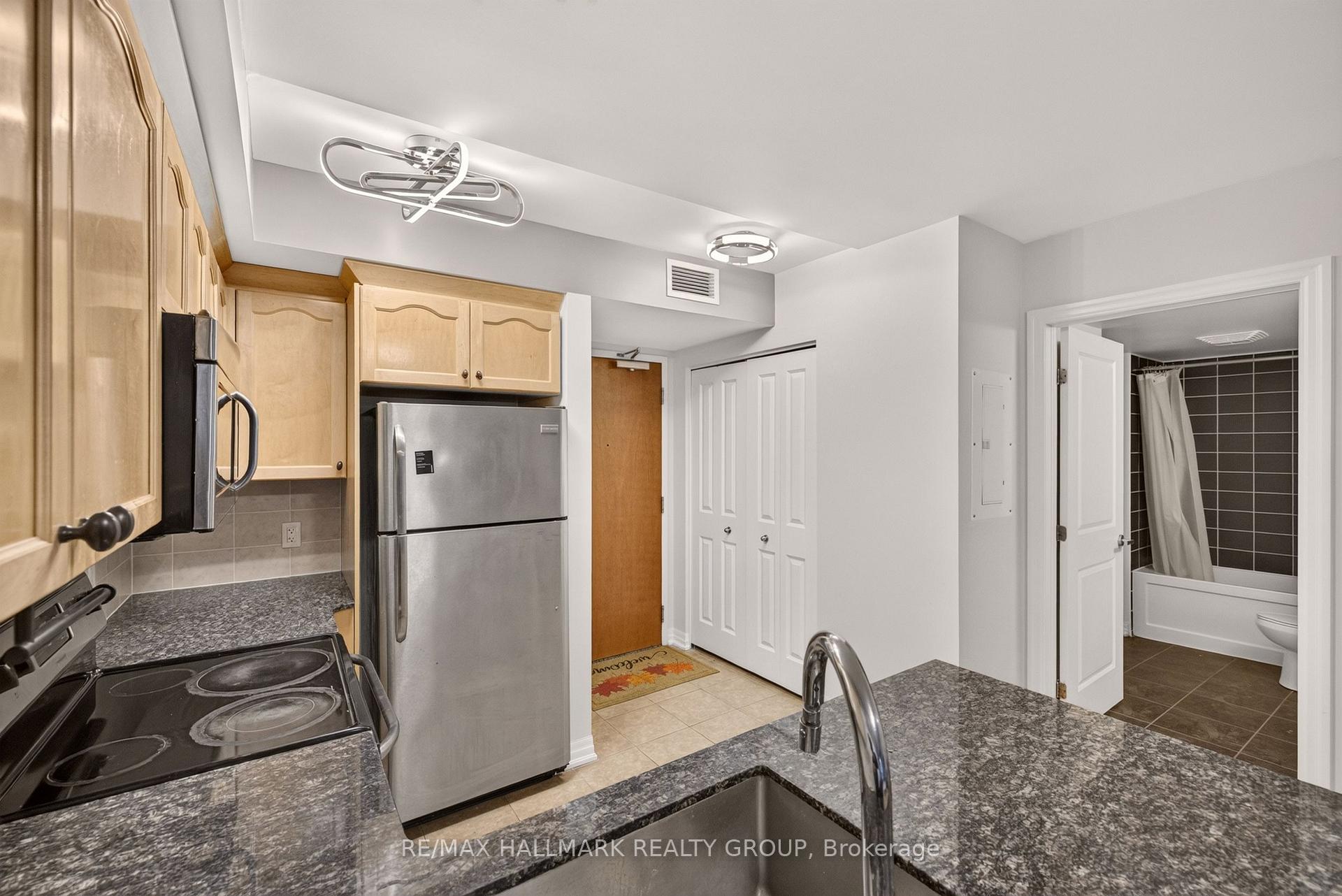 Photo 3 of Unit 506, 242 Rideau Street, Ottawa, Sandy Hill — HOMEH