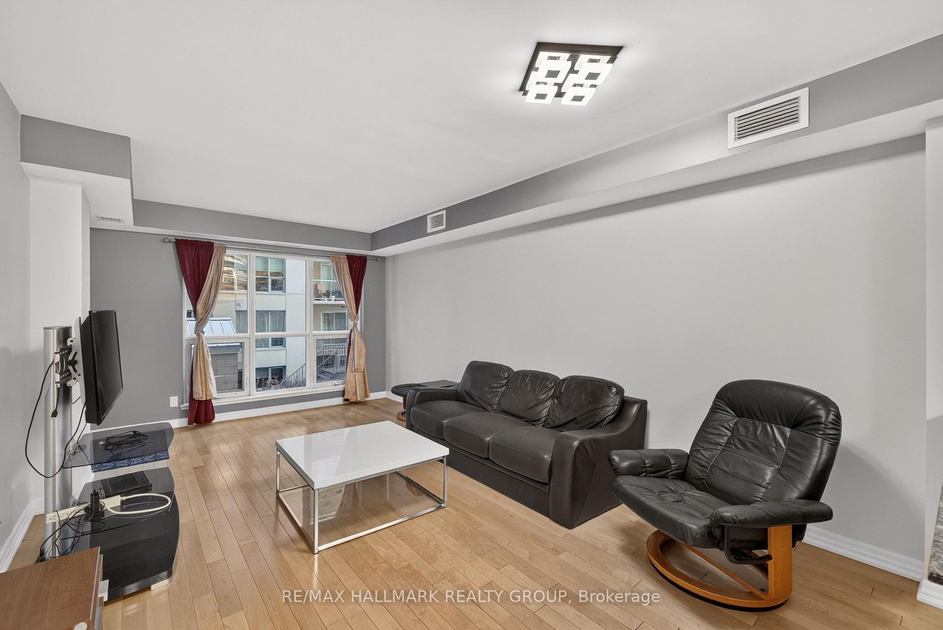 Photo 5 of Unit 506, 242 Rideau Street, Ottawa, Sandy Hill — HOMEH
