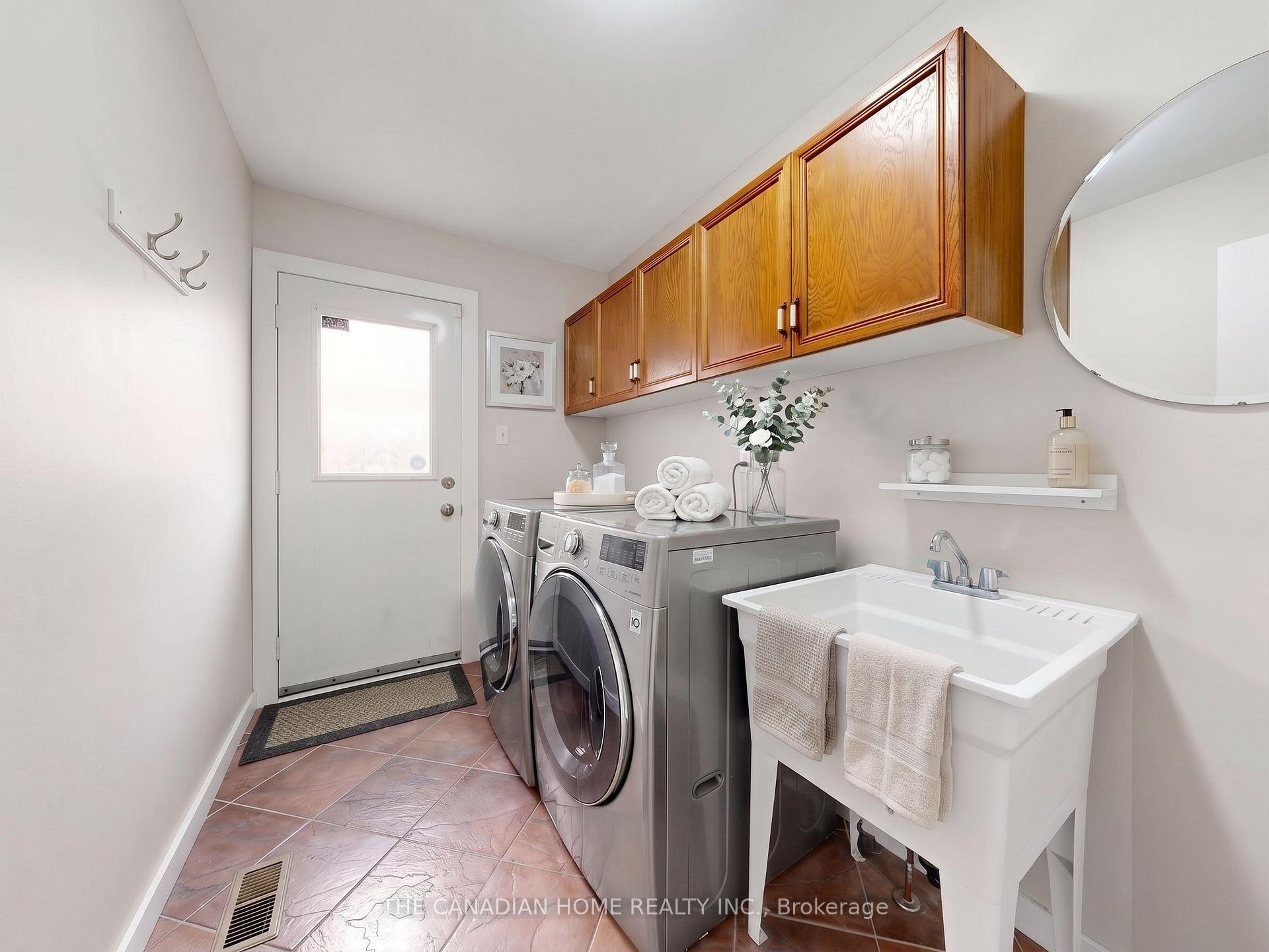 Photo 14 of 19 Wigston Court, Whitby, Rolling Acres — HOMEH