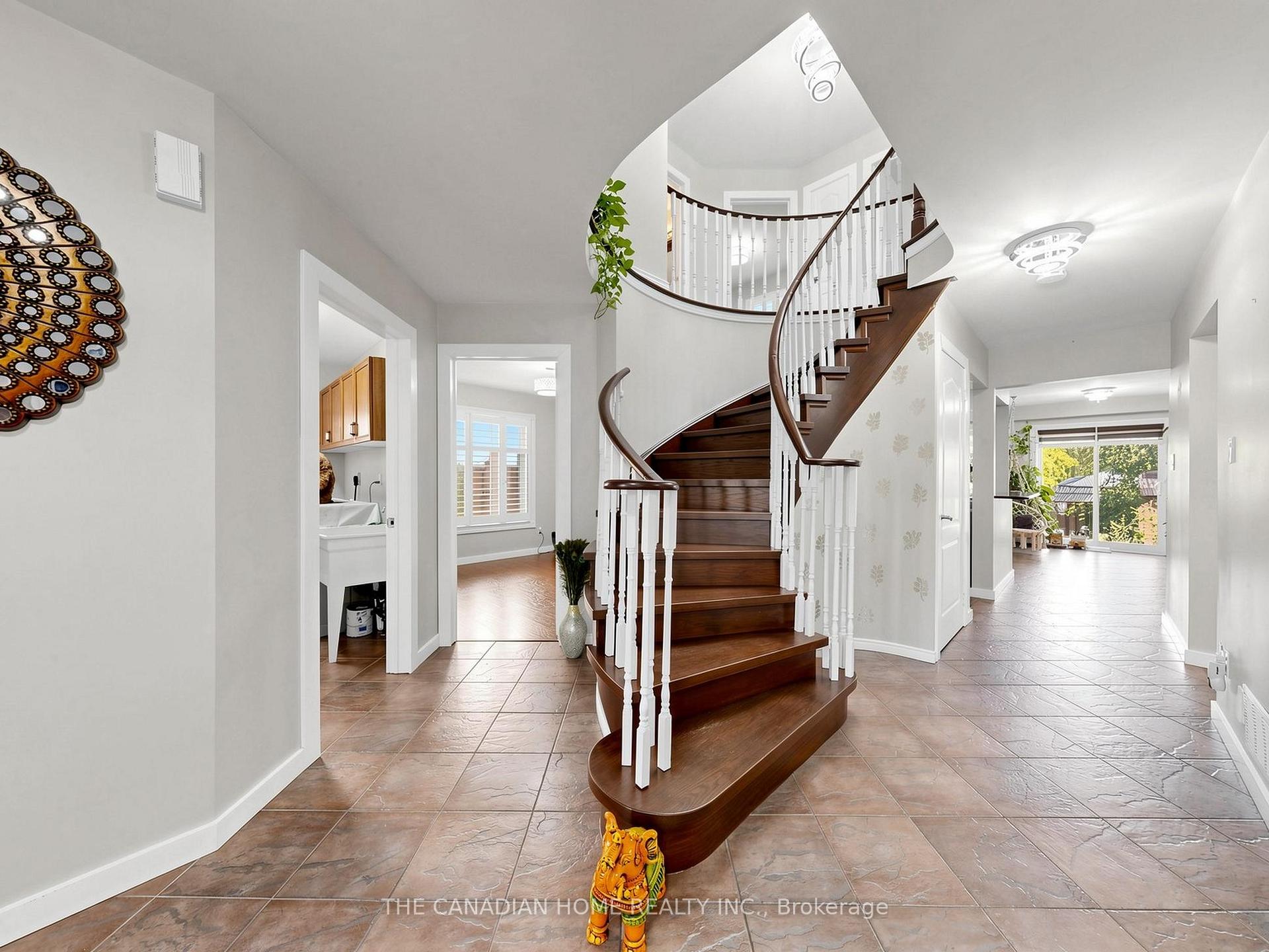 Photo 16 of 19 Wigston Court, Whitby, Rolling Acres — HOMEH