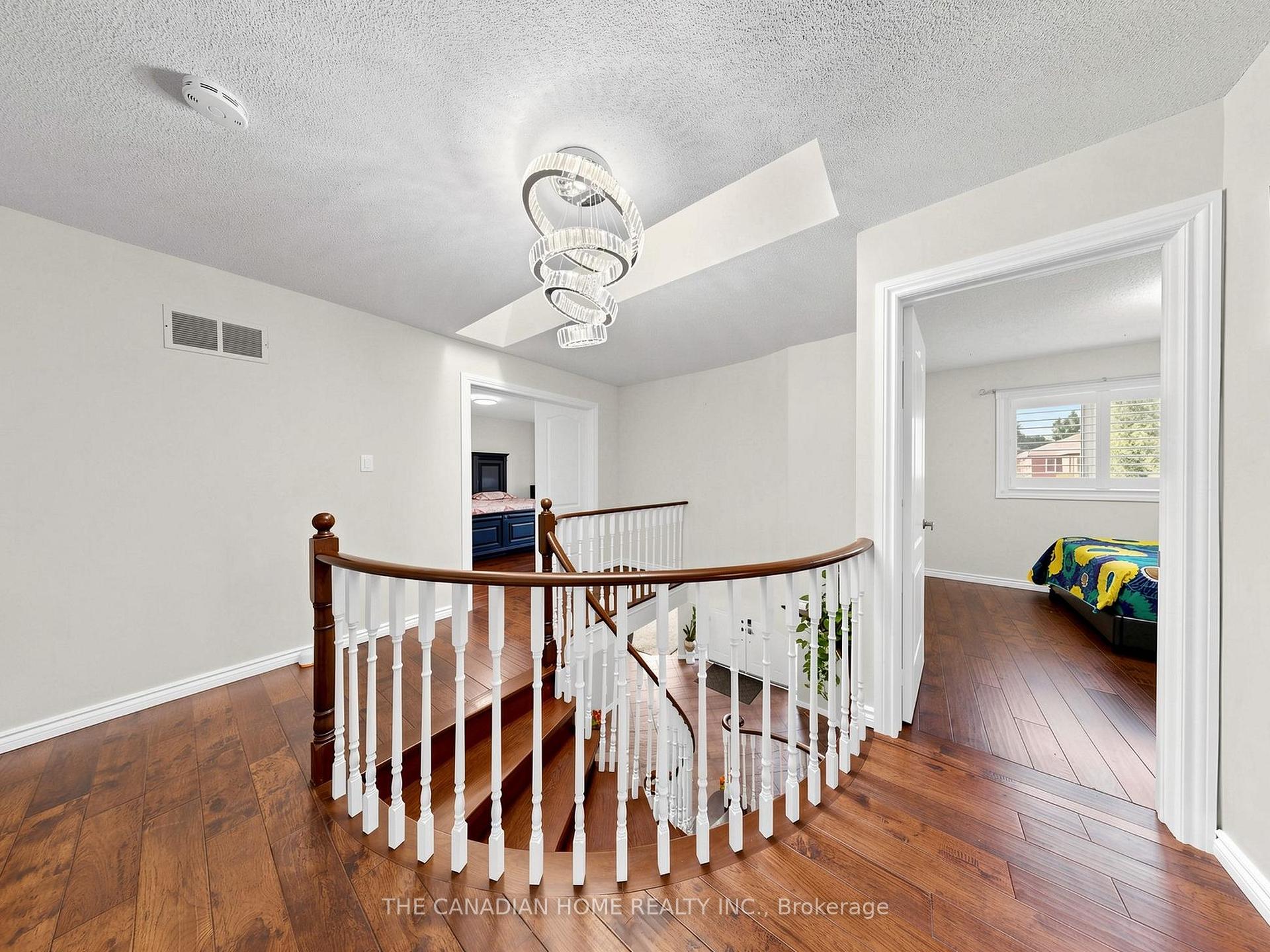Photo 17 of 19 Wigston Court, Whitby, Rolling Acres — HOMEH