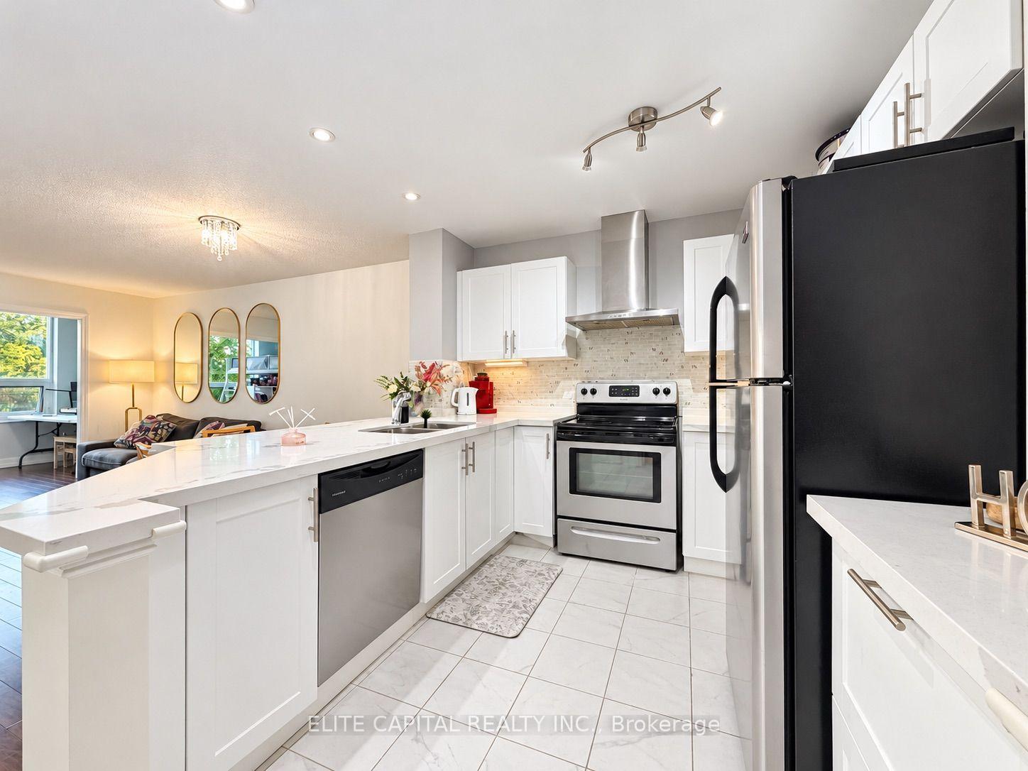Photo of Unit 115, 326 Major Mackenzie Drive E