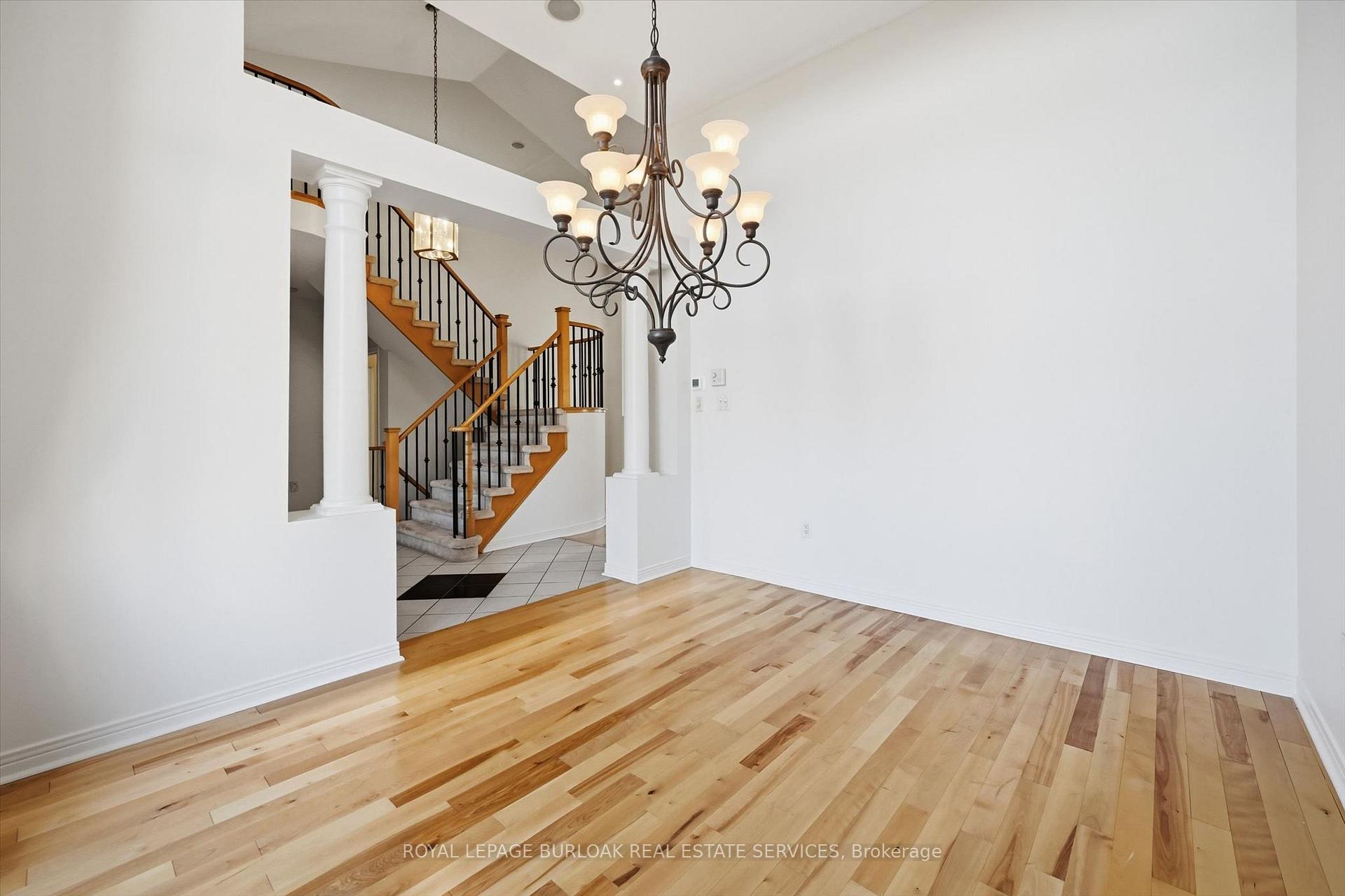 Photo 6 of 2256 Turnberry Road, Burlington, Rose — HOMEH