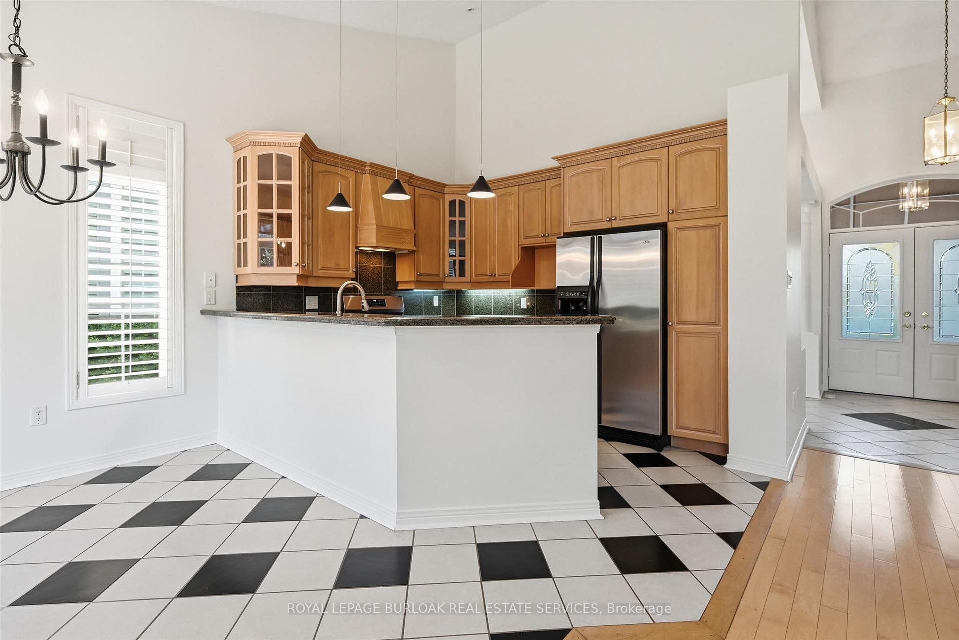 Photo 16 of 2256 Turnberry Road, Burlington, Rose — HOMEH