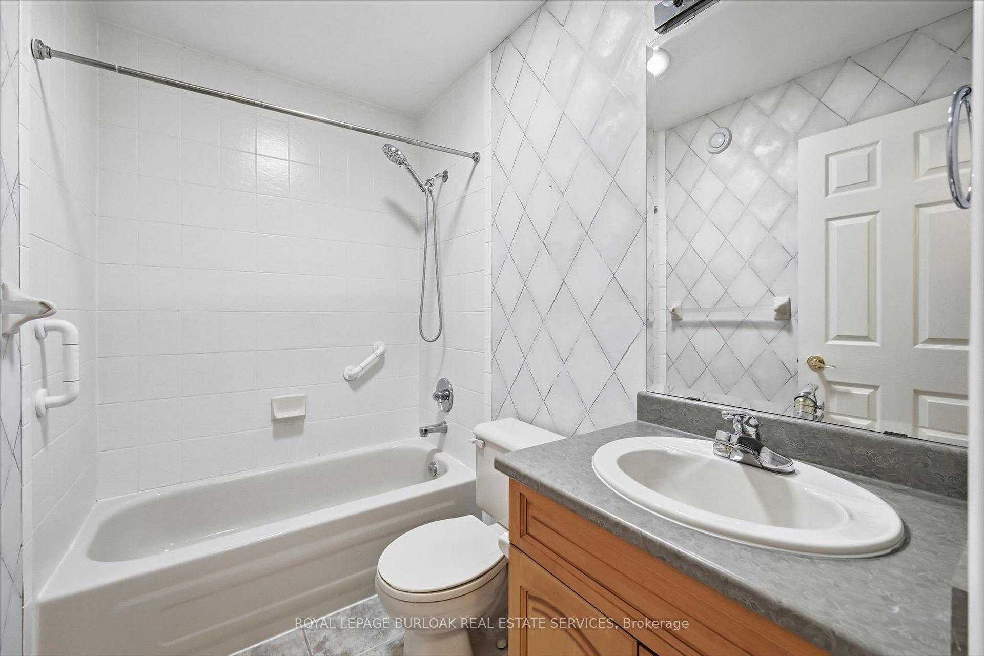 Photo 28 of 2256 Turnberry Road, Burlington, Rose — HOMEH