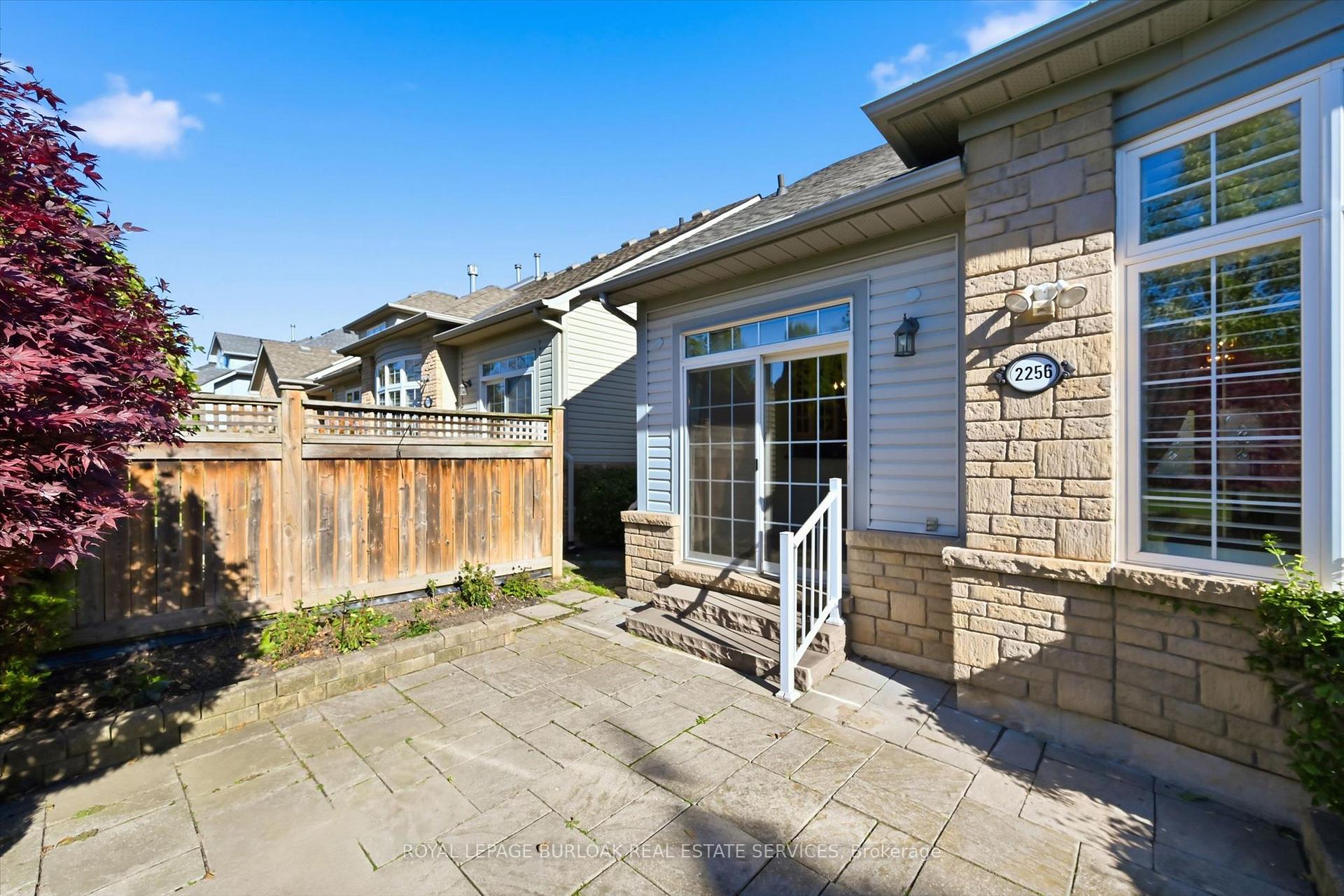 Photo 33 of 2256 Turnberry Road, Burlington, Rose — HOMEH