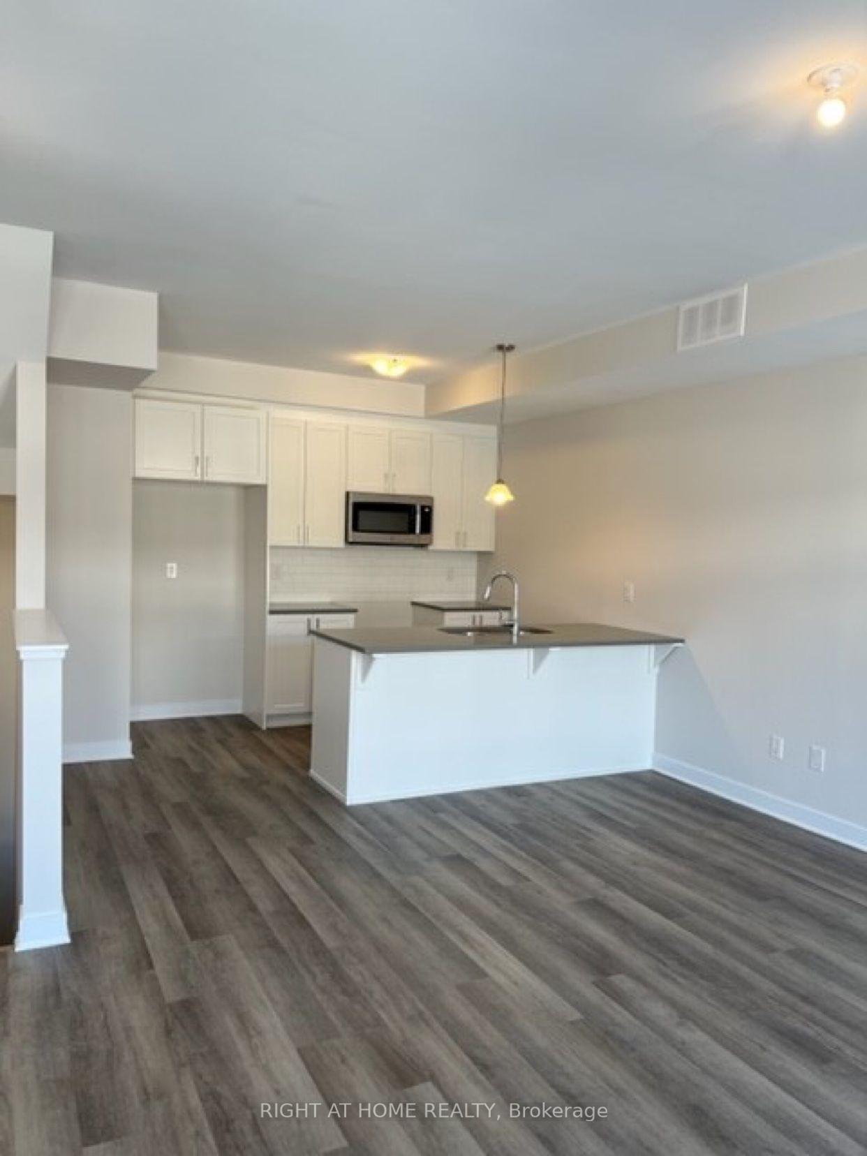 Photo 2 of 108 Visor Private, Ottawa, Kanata - Emerald Meadows/Trailwest — HOMEH