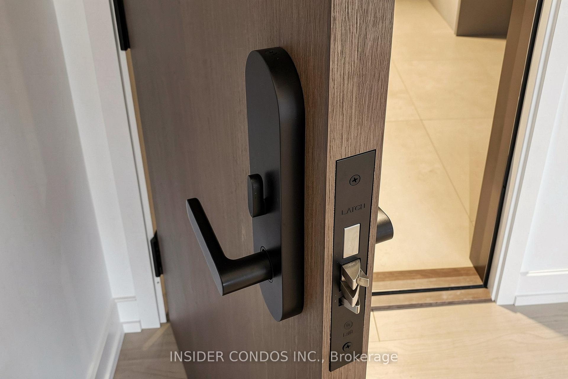 Photo 8 of Unit 1703, 1315 Bay Street, Toronto, The Annex — HOMEH