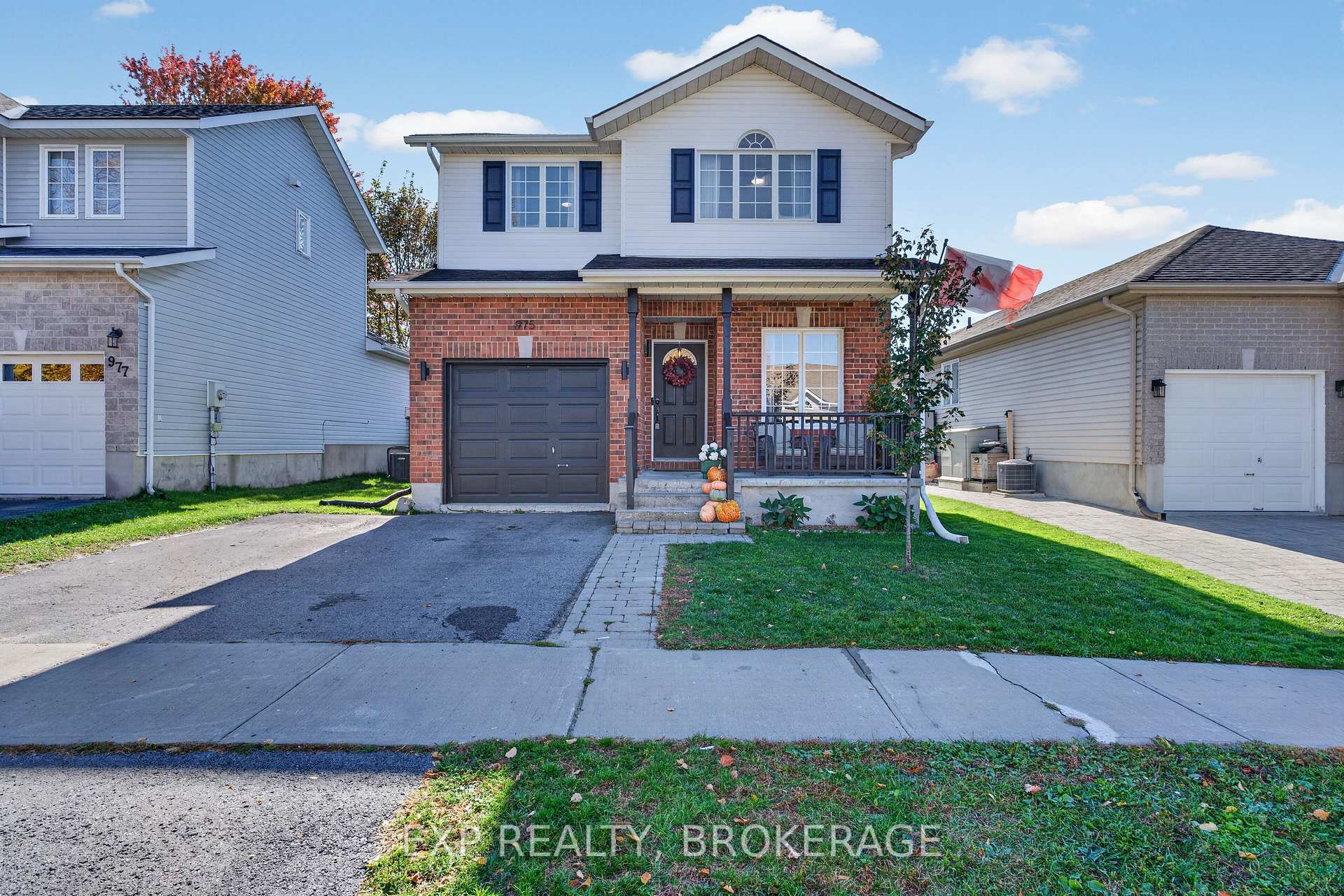 Photo 1 of 975 Rainbow Crescent, Kingston, Kingston East (Incl Barret Crt) — HOMEH