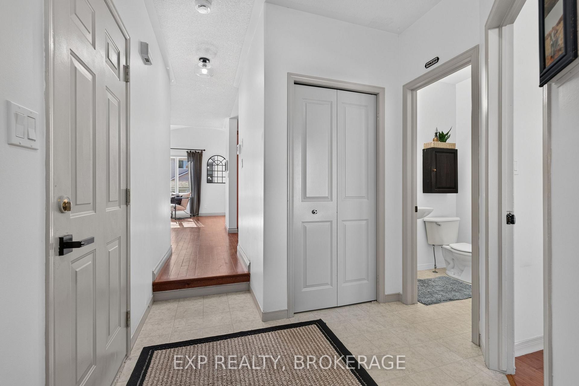 Photo 5 of 975 Rainbow Crescent, Kingston, Kingston East (Incl Barret Crt) — HOMEH