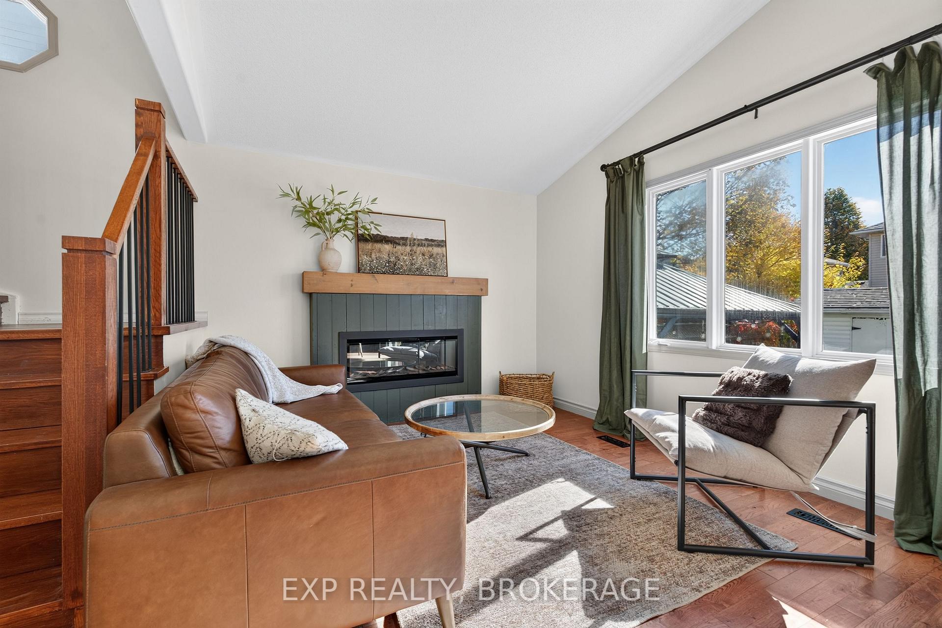 Photo 9 of 975 Rainbow Crescent, Kingston, Kingston East (Incl Barret Crt) — HOMEH