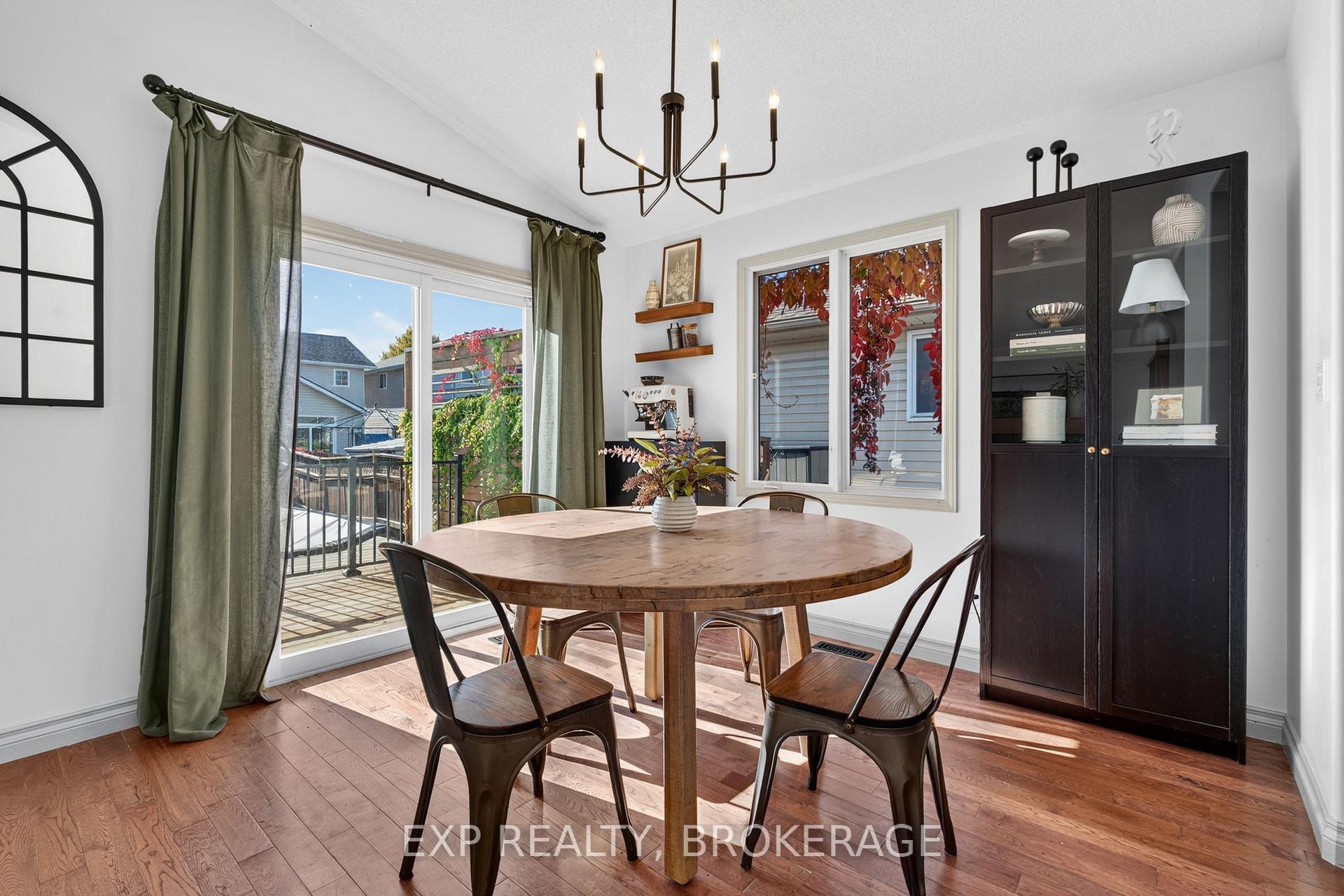 Photo 15 of 975 Rainbow Crescent, Kingston, Kingston East (Incl Barret Crt) — HOMEH