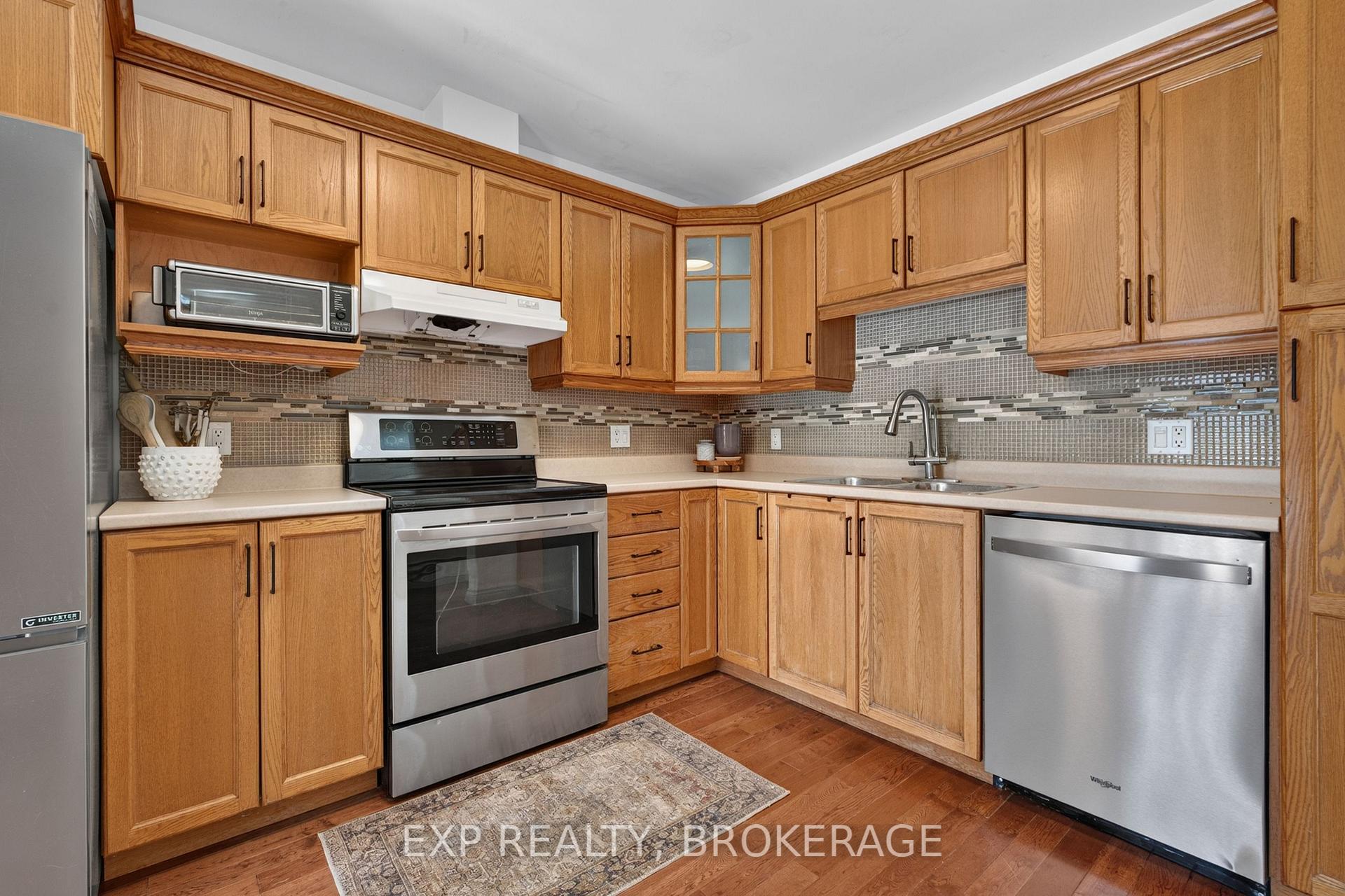 Photo 18 of 975 Rainbow Crescent, Kingston, Kingston East (Incl Barret Crt) — HOMEH