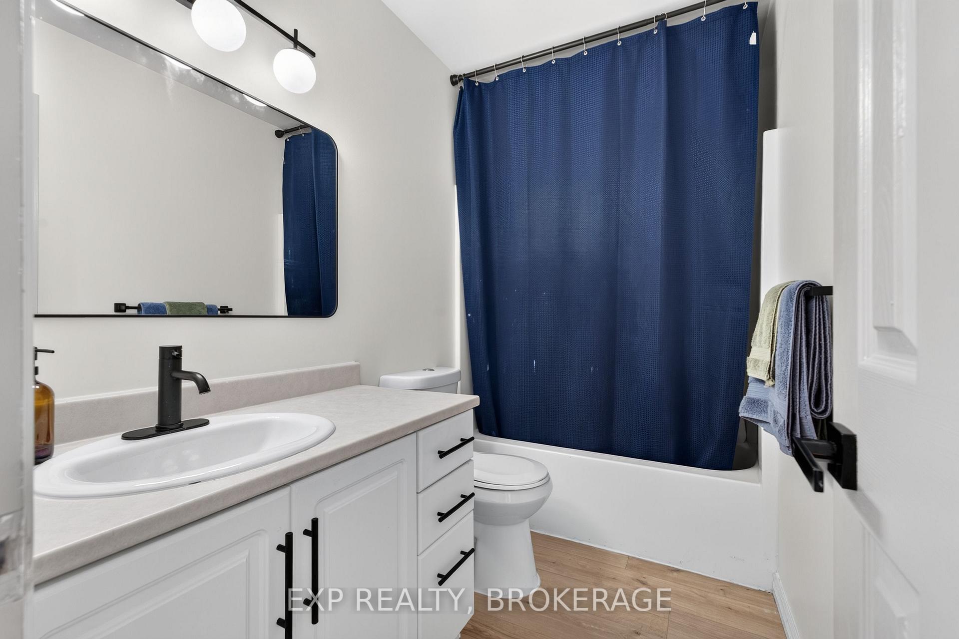Photo 25 of 975 Rainbow Crescent, Kingston, Kingston East (Incl Barret Crt) — HOMEH