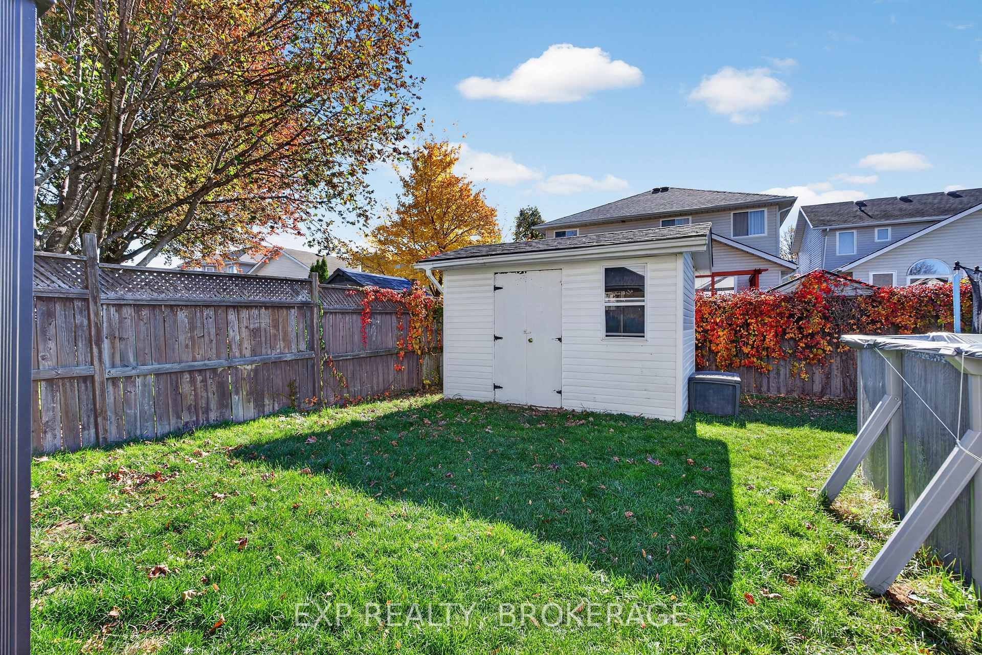 Photo 32 of 975 Rainbow Crescent, Kingston, Kingston East (Incl Barret Crt) — HOMEH