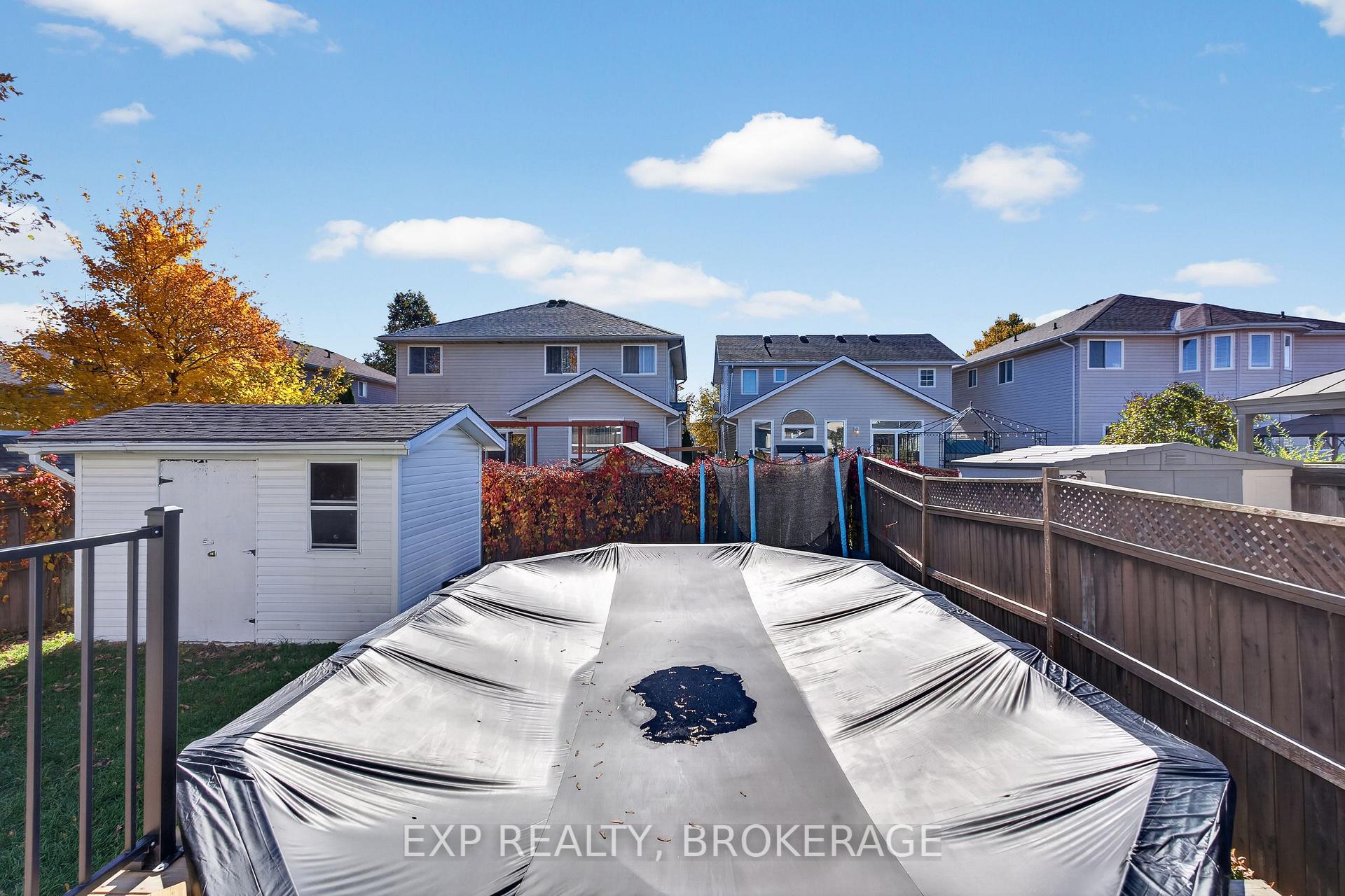 Photo 37 of 975 Rainbow Crescent, Kingston, Kingston East (Incl Barret Crt) — HOMEH