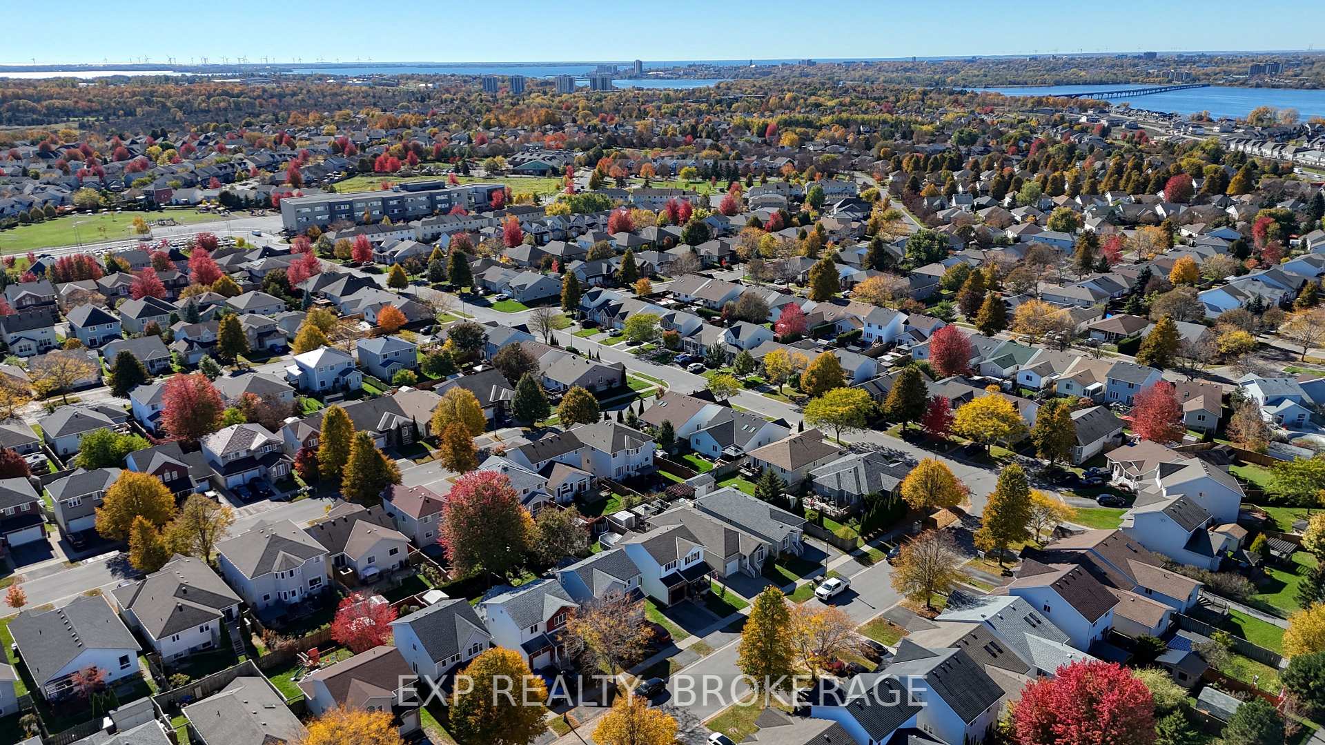 Photo 40 of 975 Rainbow Crescent, Kingston, Kingston East (Incl Barret Crt) — HOMEH