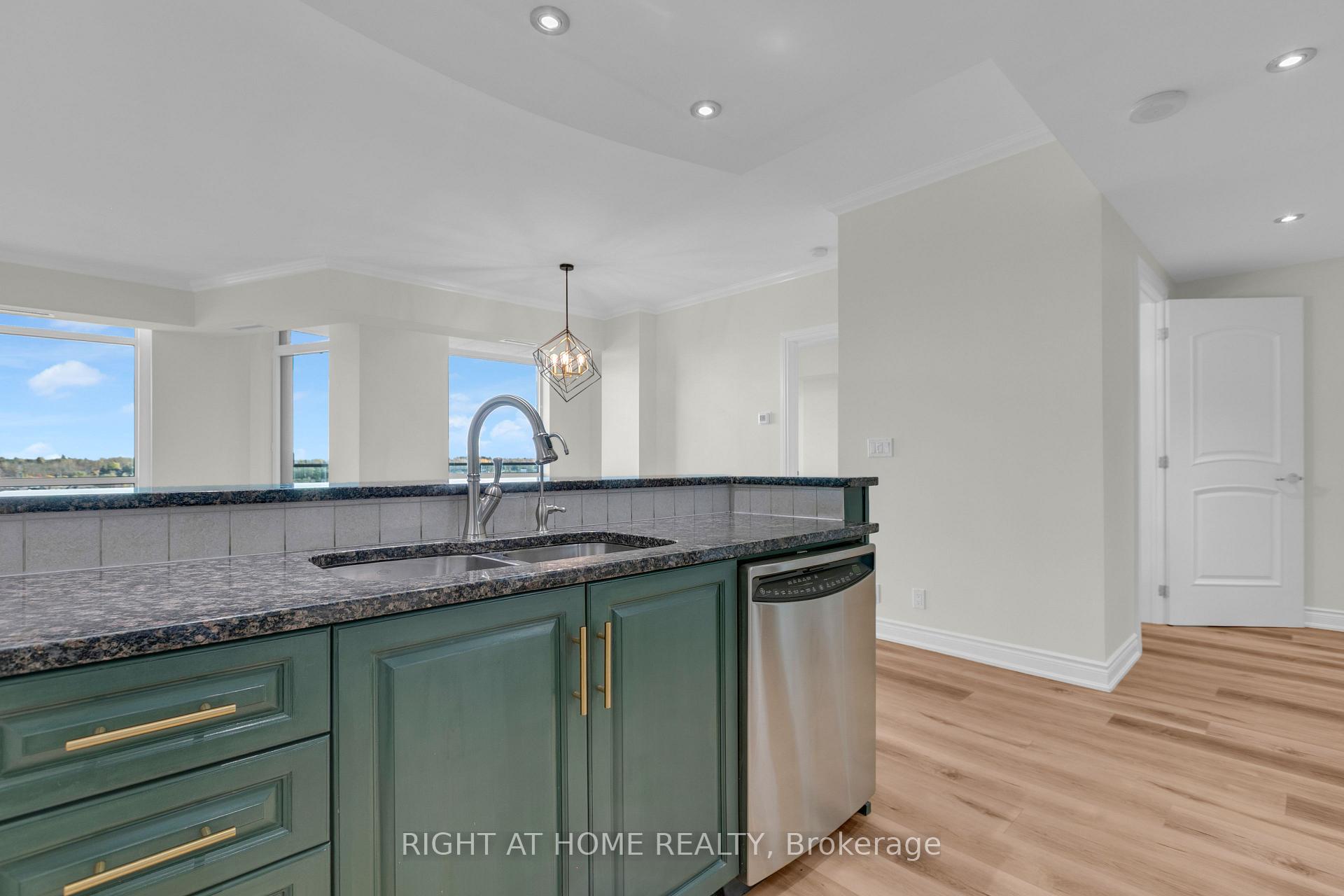 Photo 22 of Unit 1506, 100 Inlet Private, Ottawa, Chatelaine Village — HOMEH