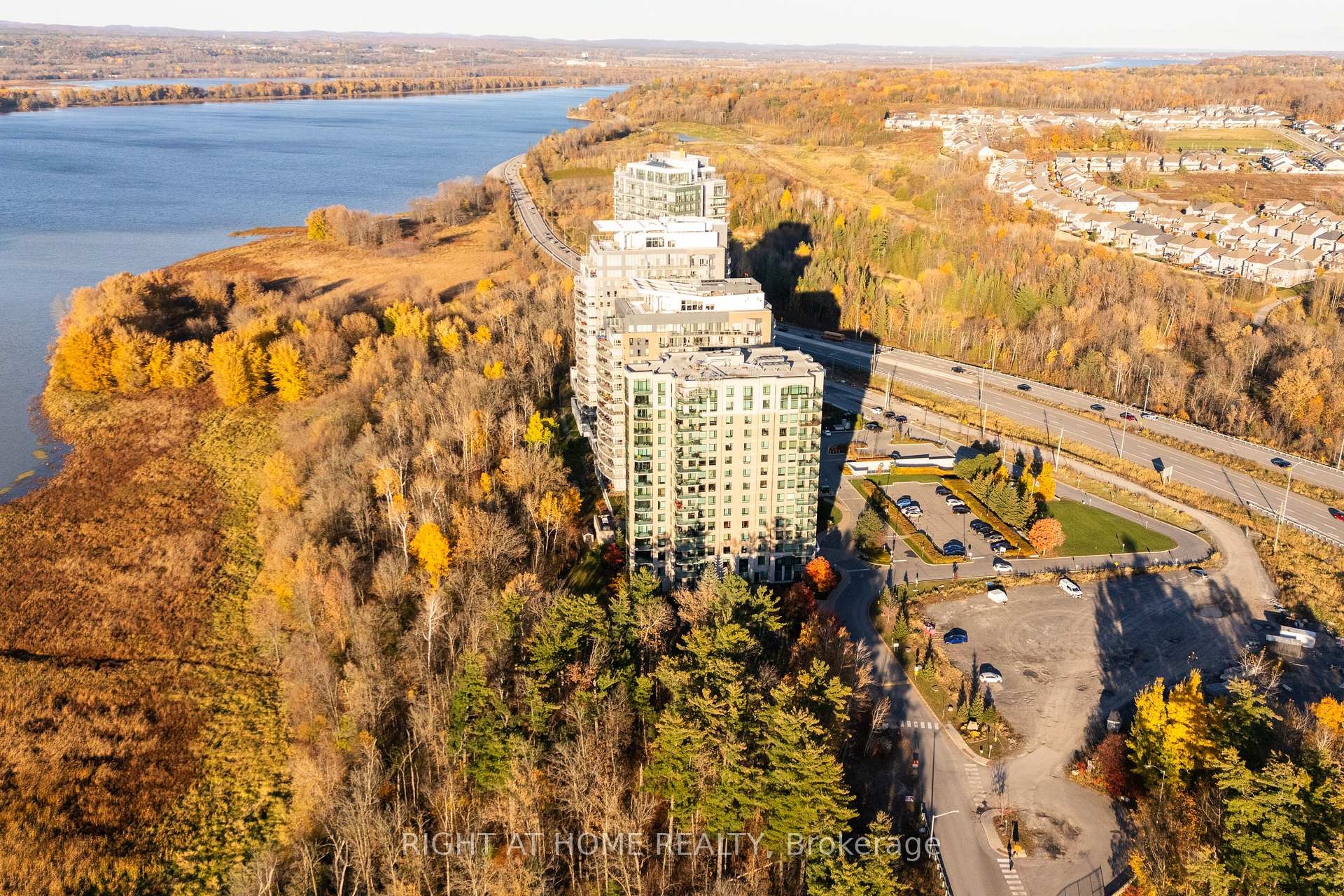 Photo 37 of Unit 1506, 100 Inlet Private, Ottawa, Chatelaine Village — HOMEH
