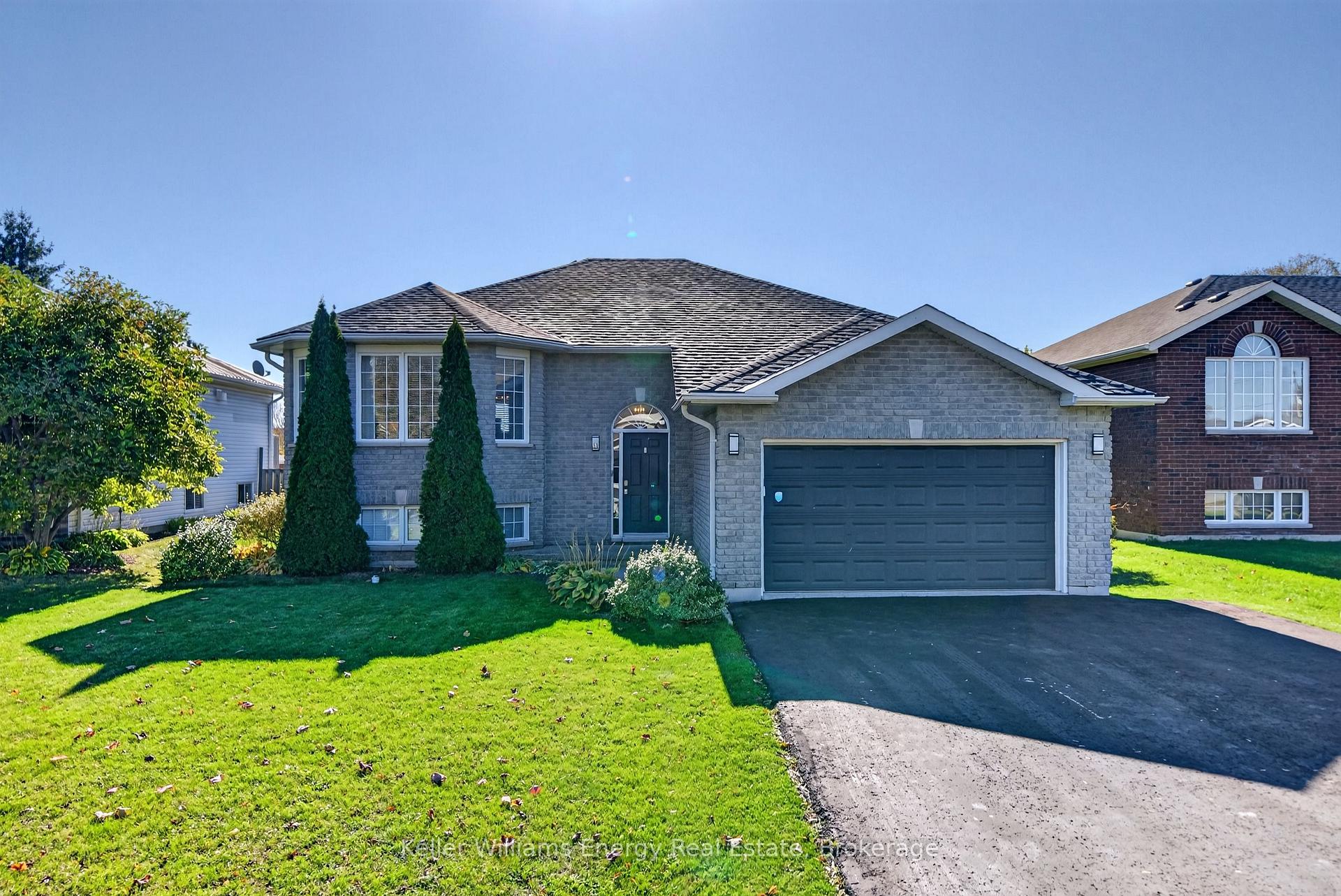 Photo of 53 Lake Breeze Court